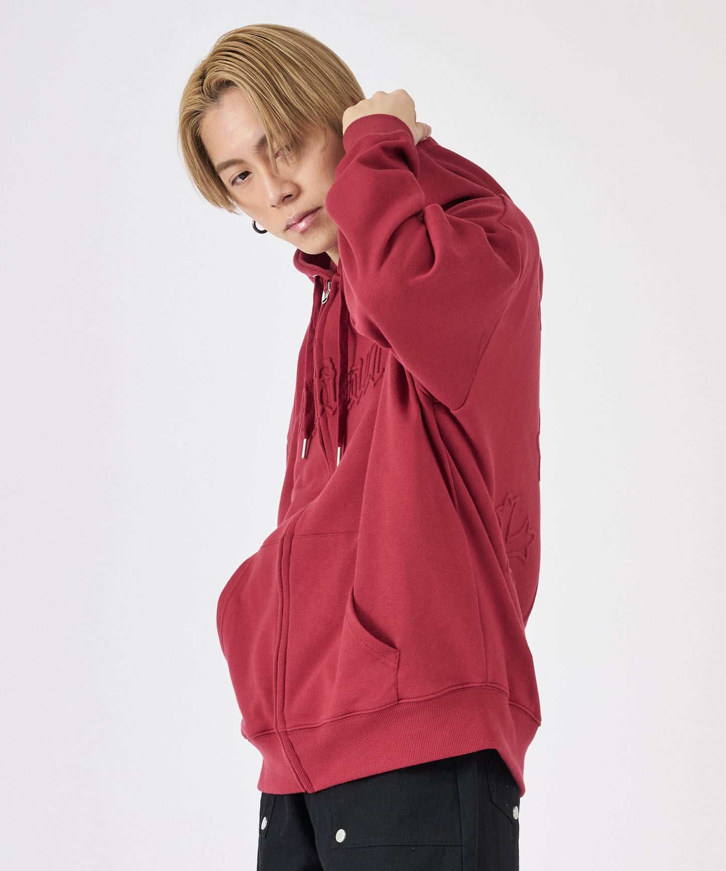 クロスエンボスZIPパーカー