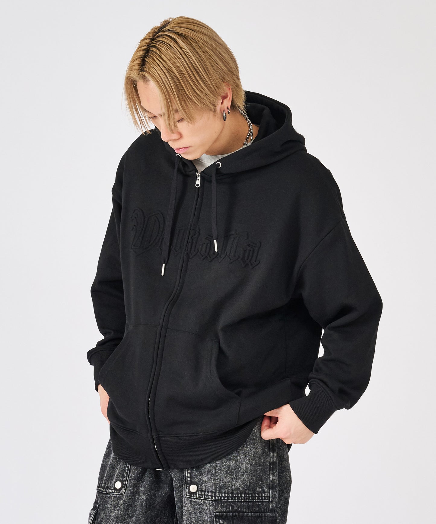 クロスエンボスZIPパーカー