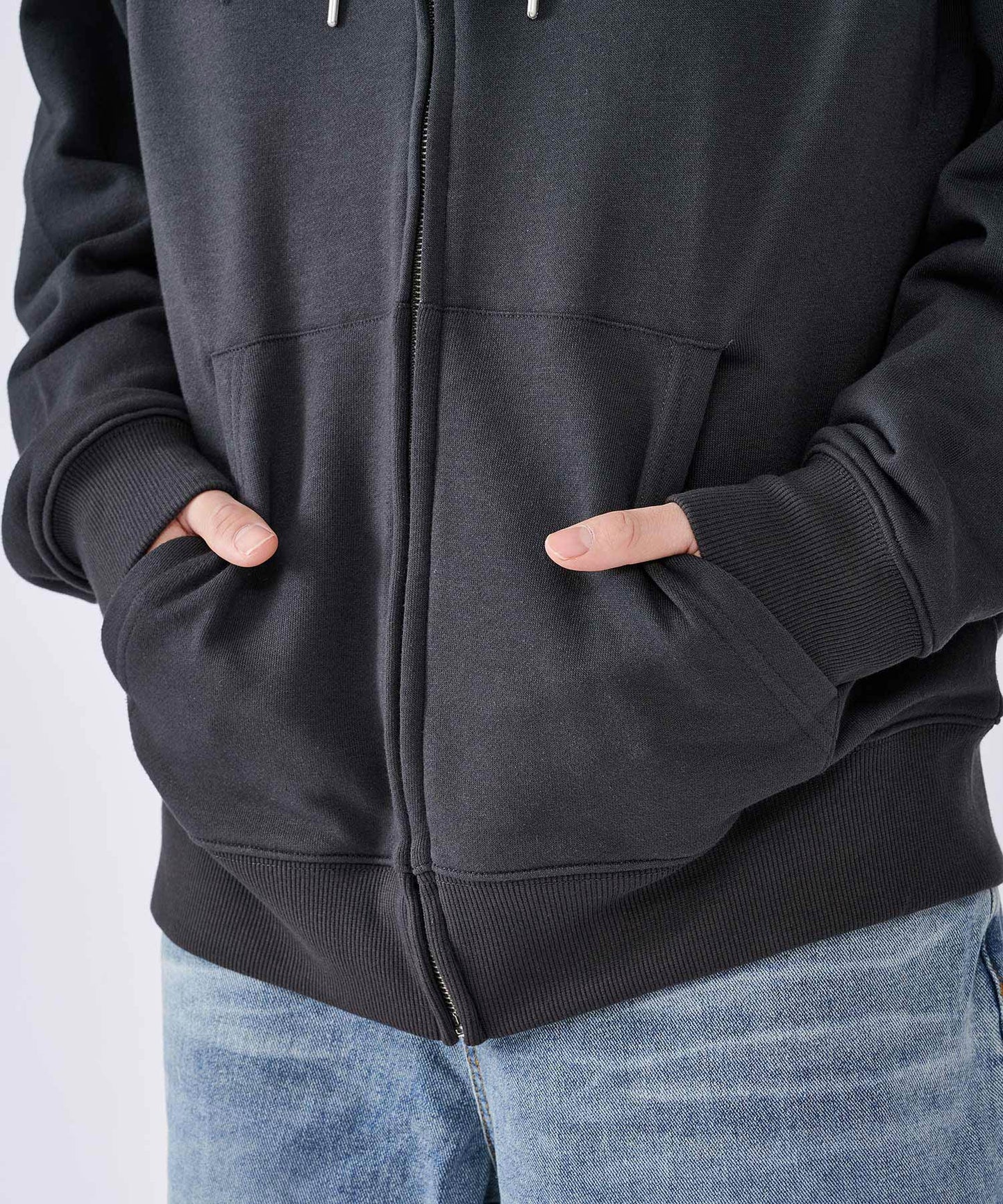 クロスエンボスZIPパーカー