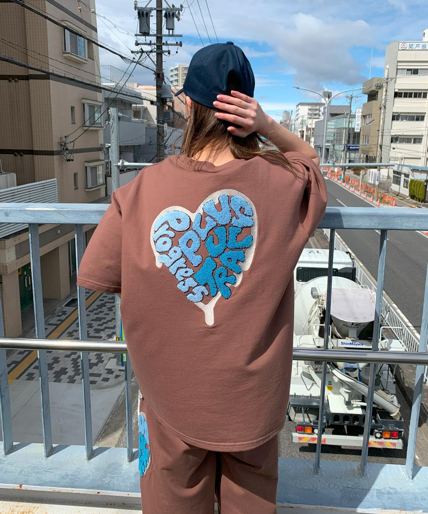 ハートサガラ刺繍半袖Tee