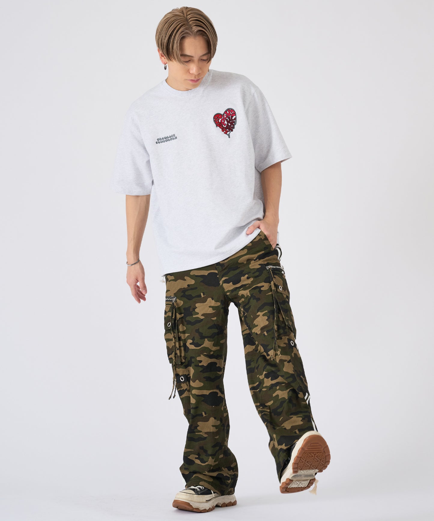 ハートサガラ刺繍半袖Tee