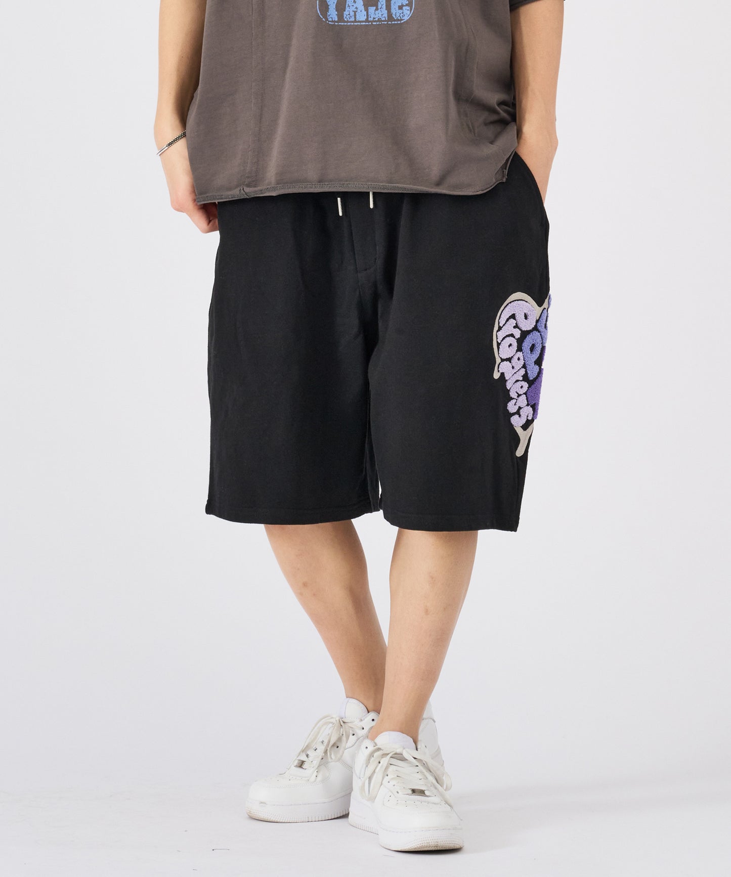 ハートサガラ刺繍ショートパンツ