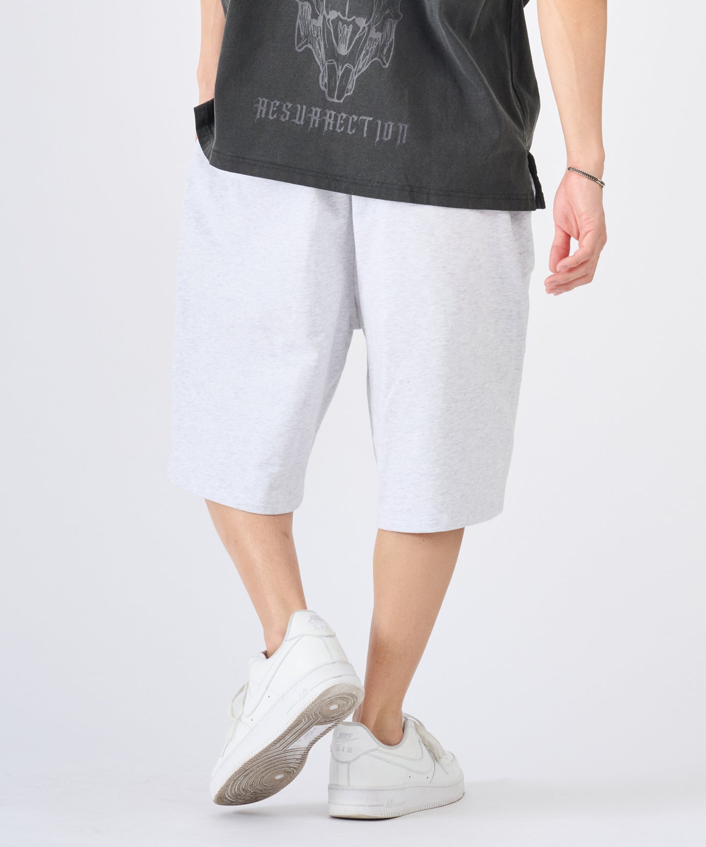 ロゴ刺繍ショートパンツ