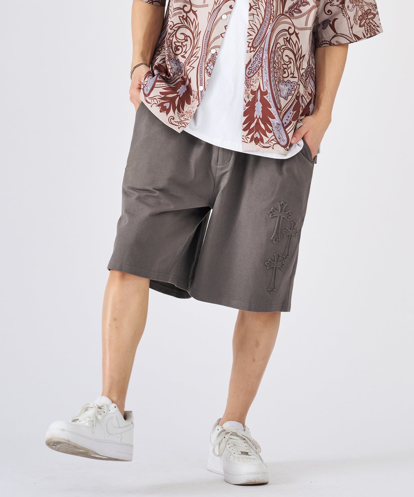 クロスエンボスショートパンツ