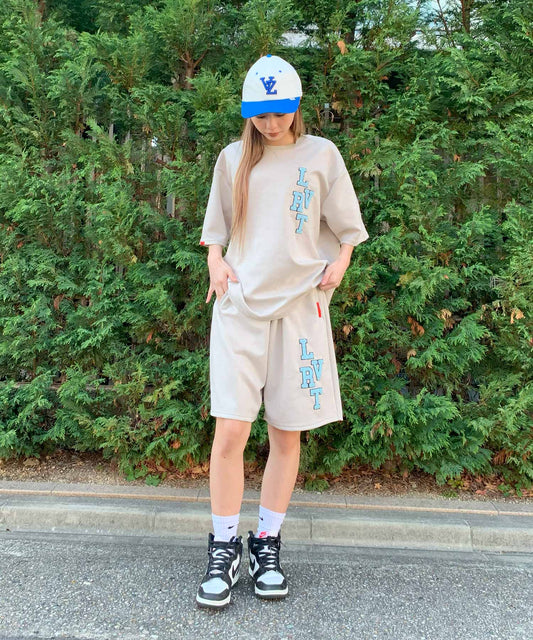 スエード サガラ刺繍ショートパンツ