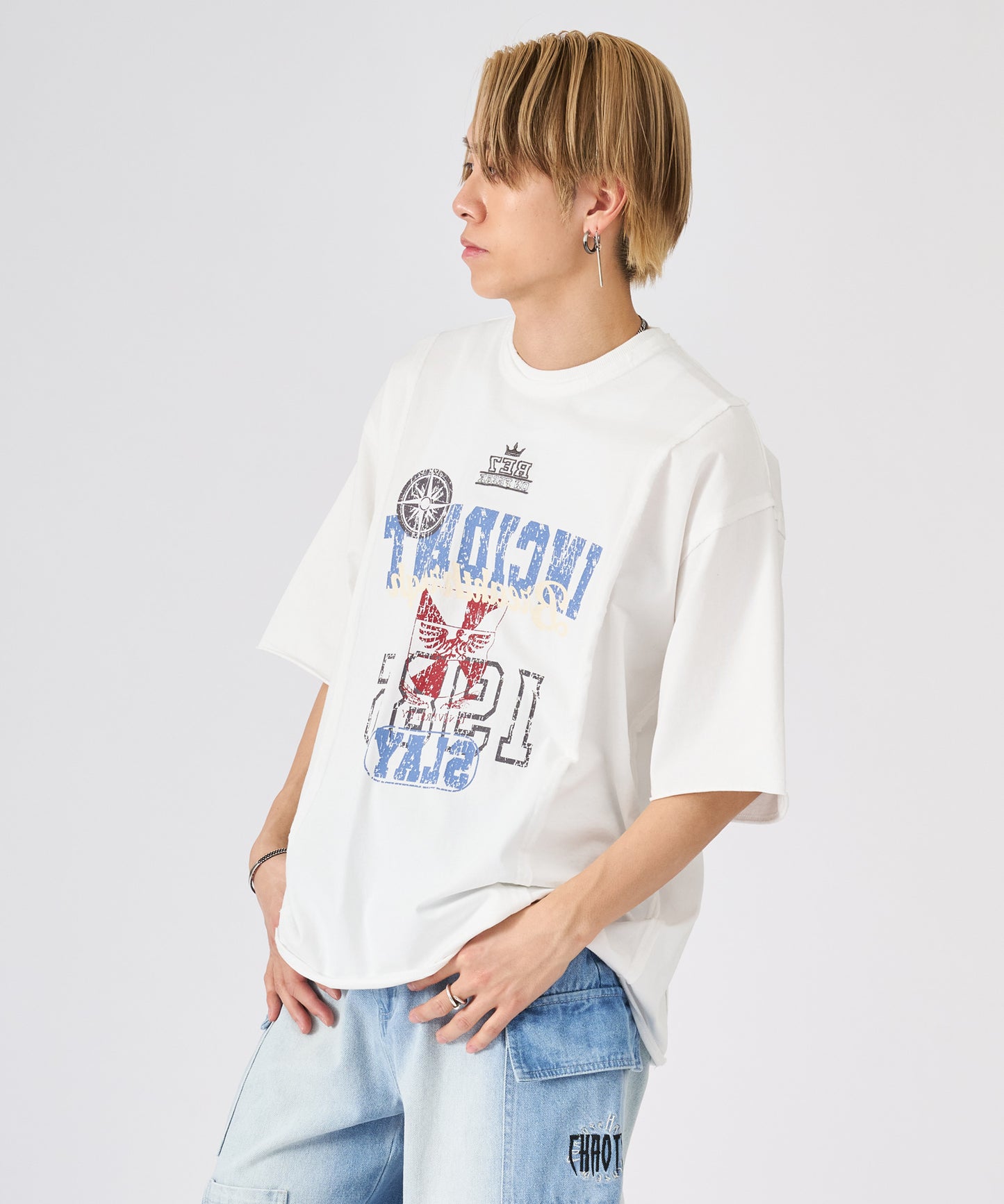 カットオフ切り替えロゴプリント半袖Tee
