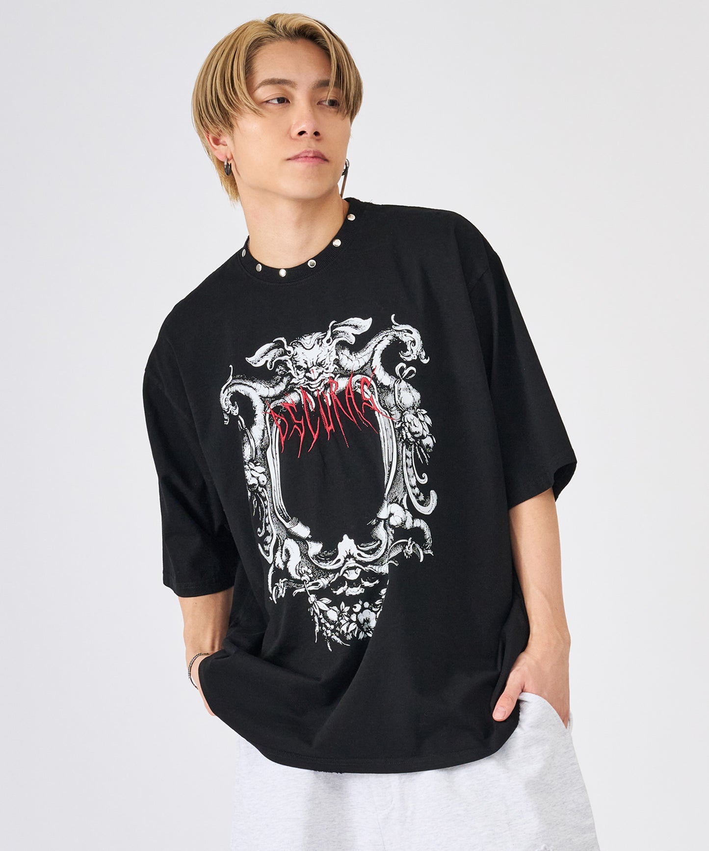 スタッズデザイン半袖Tee