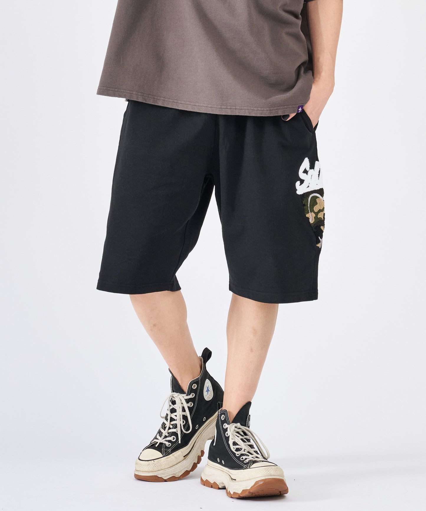 ハートサガラ刺繍ショートパンツ