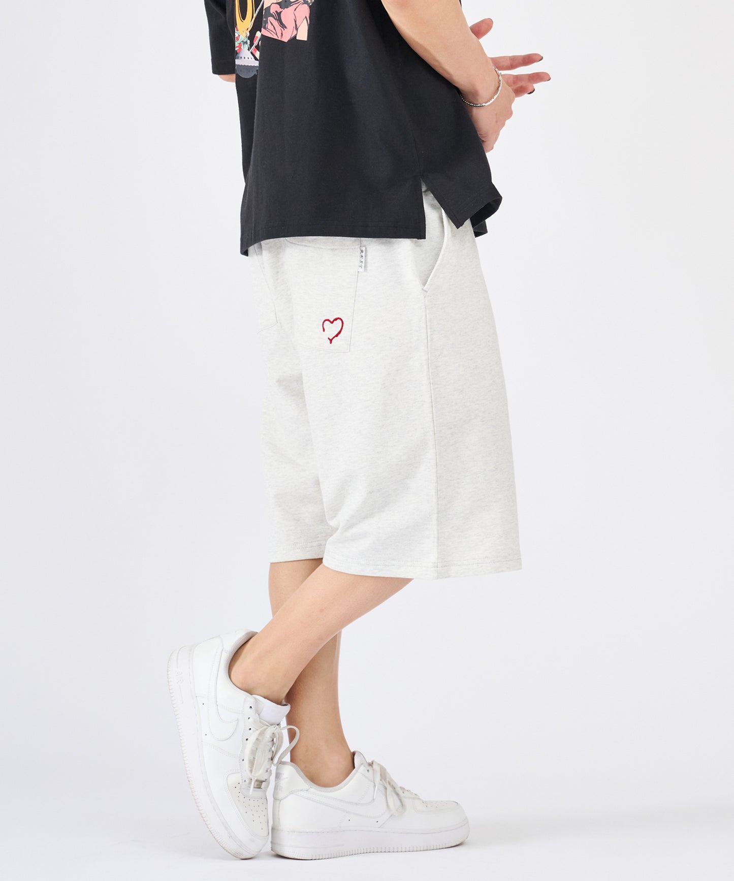 ハートサガラ刺繍ショートパンツ