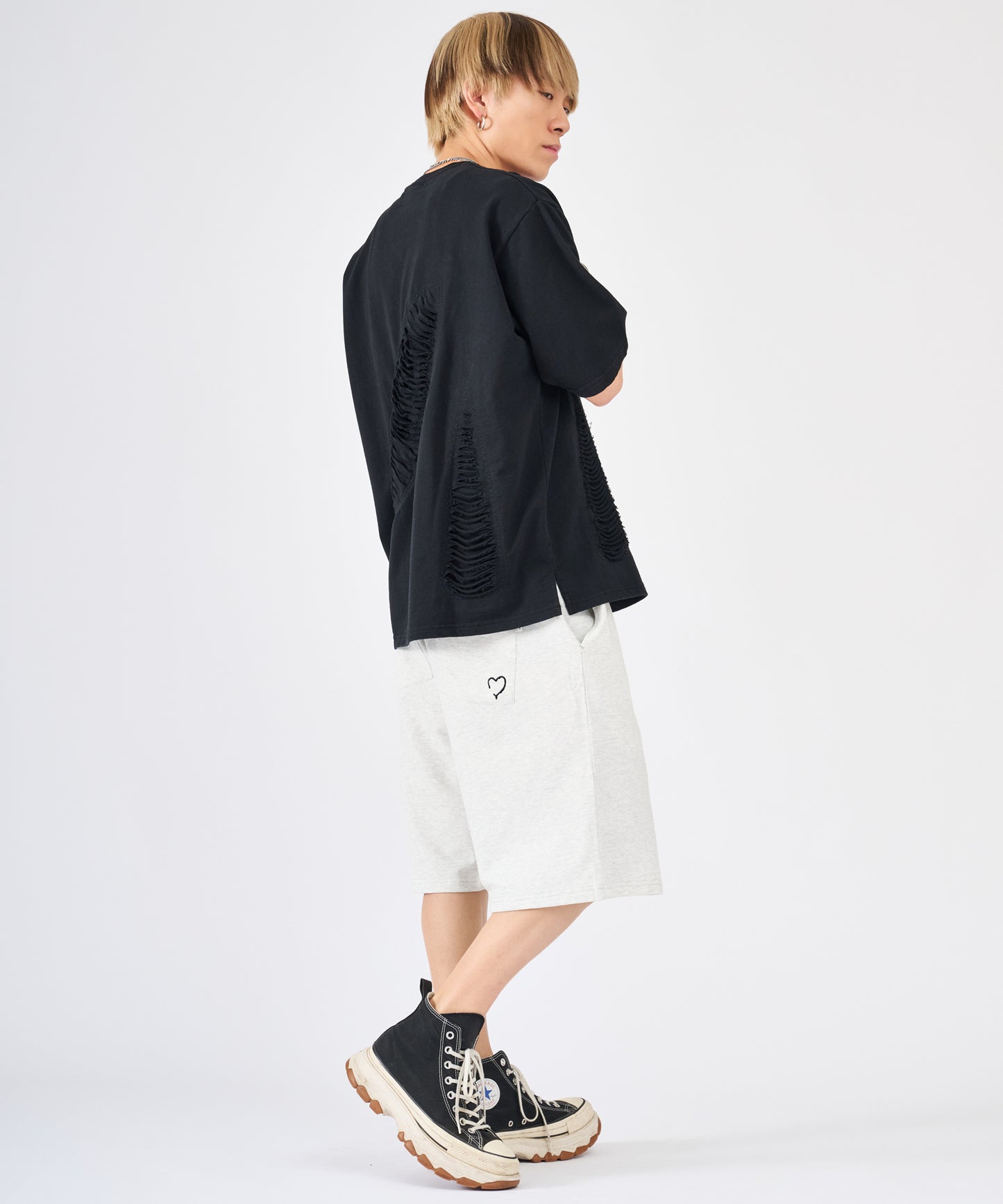 ハートサガラ刺繍ショートパンツ