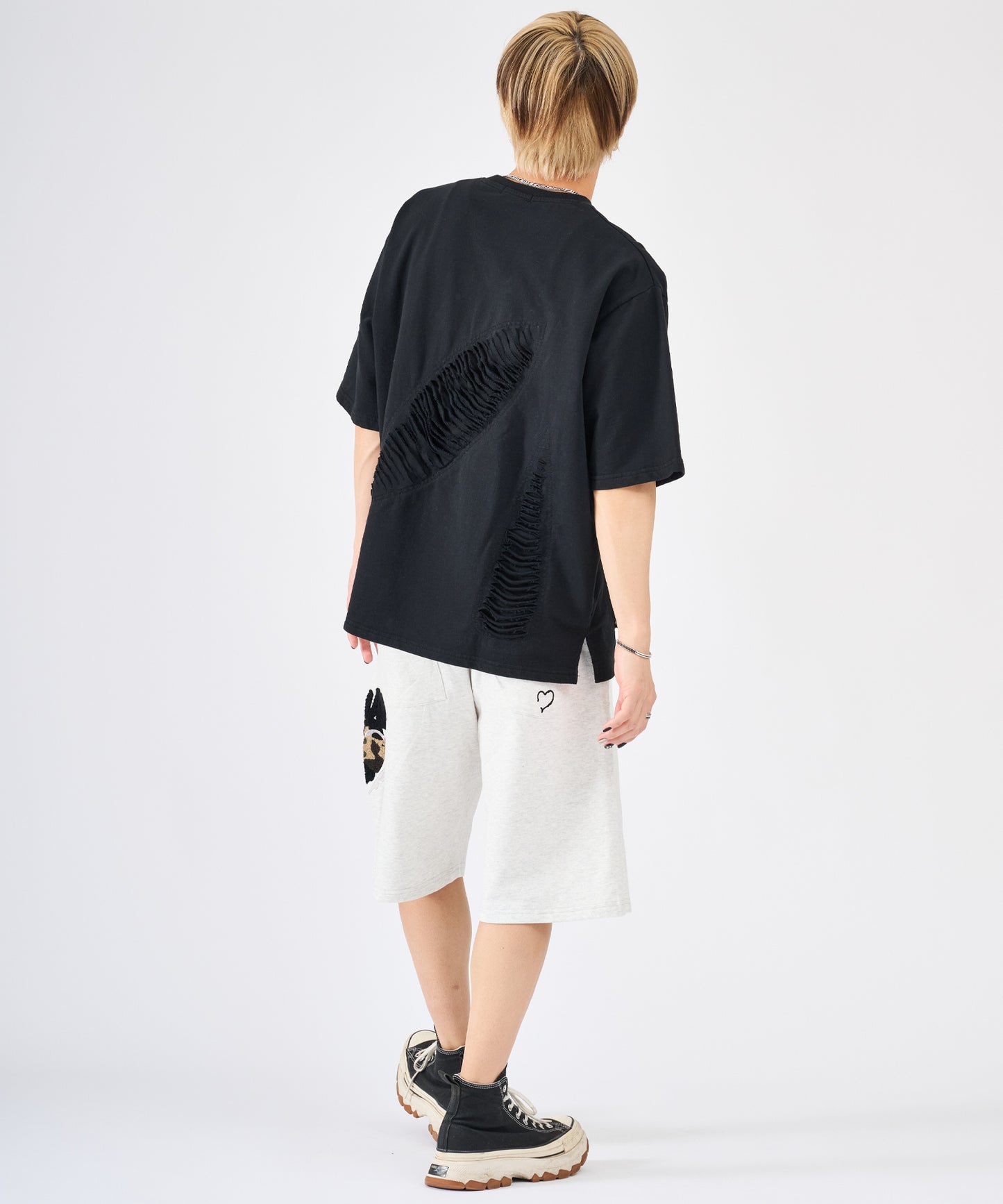 ハートサガラ刺繍ショートパンツ