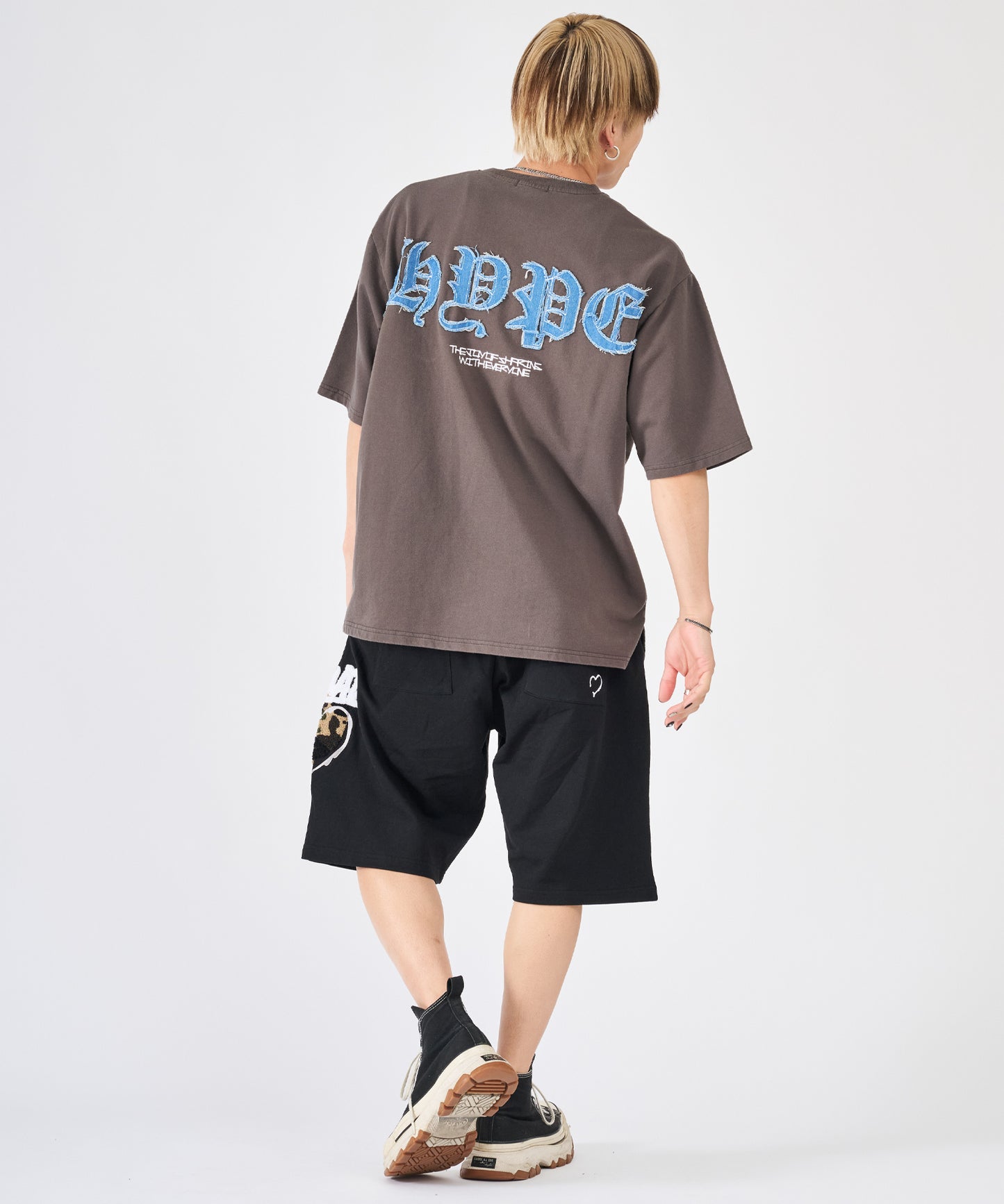 ハートサガラ刺繍ショートパンツ