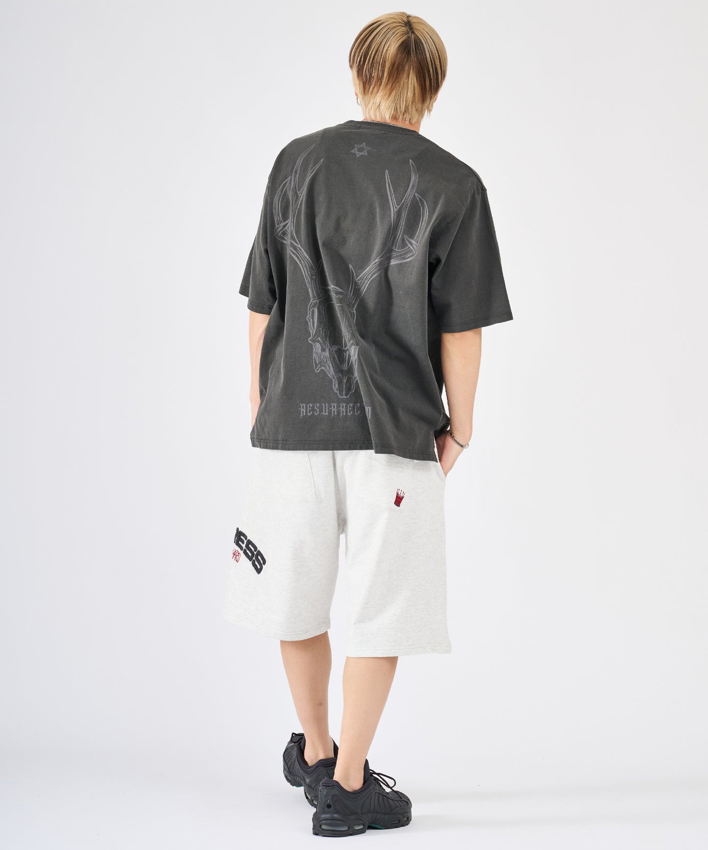 クラウンサガラ刺繍ショートパンツ