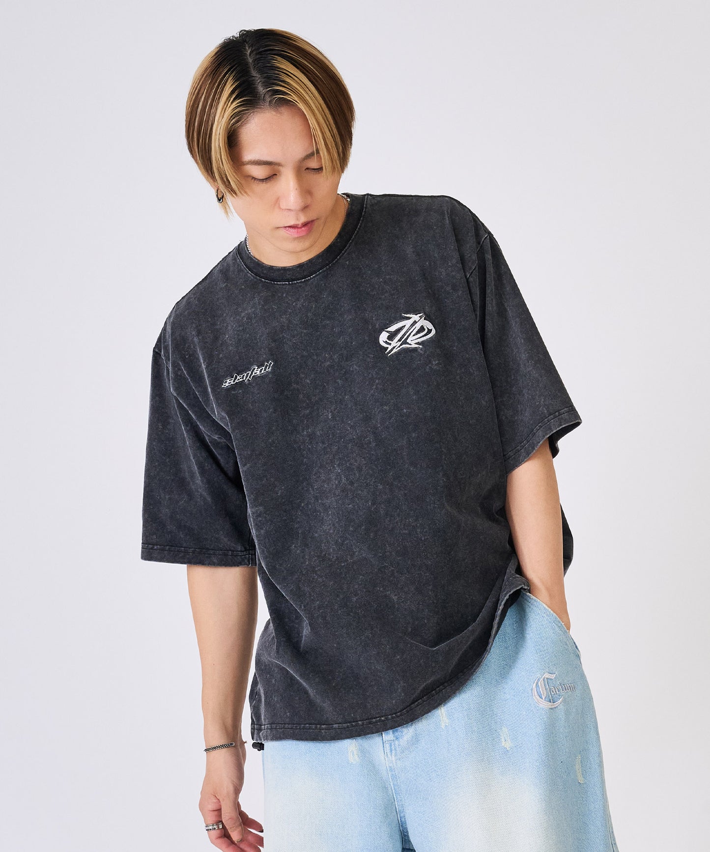 カットオフアップリケ半袖Tee