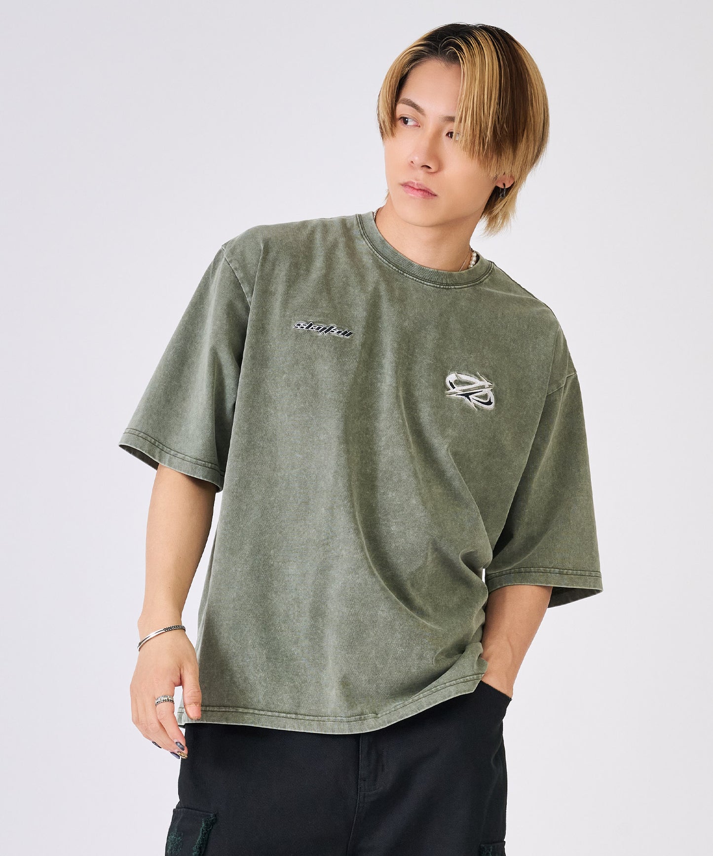 カットオフアップリケ半袖Tee