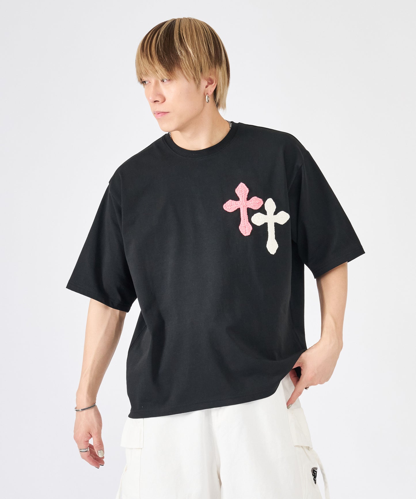 極太糸クロス刺繍半袖Tee