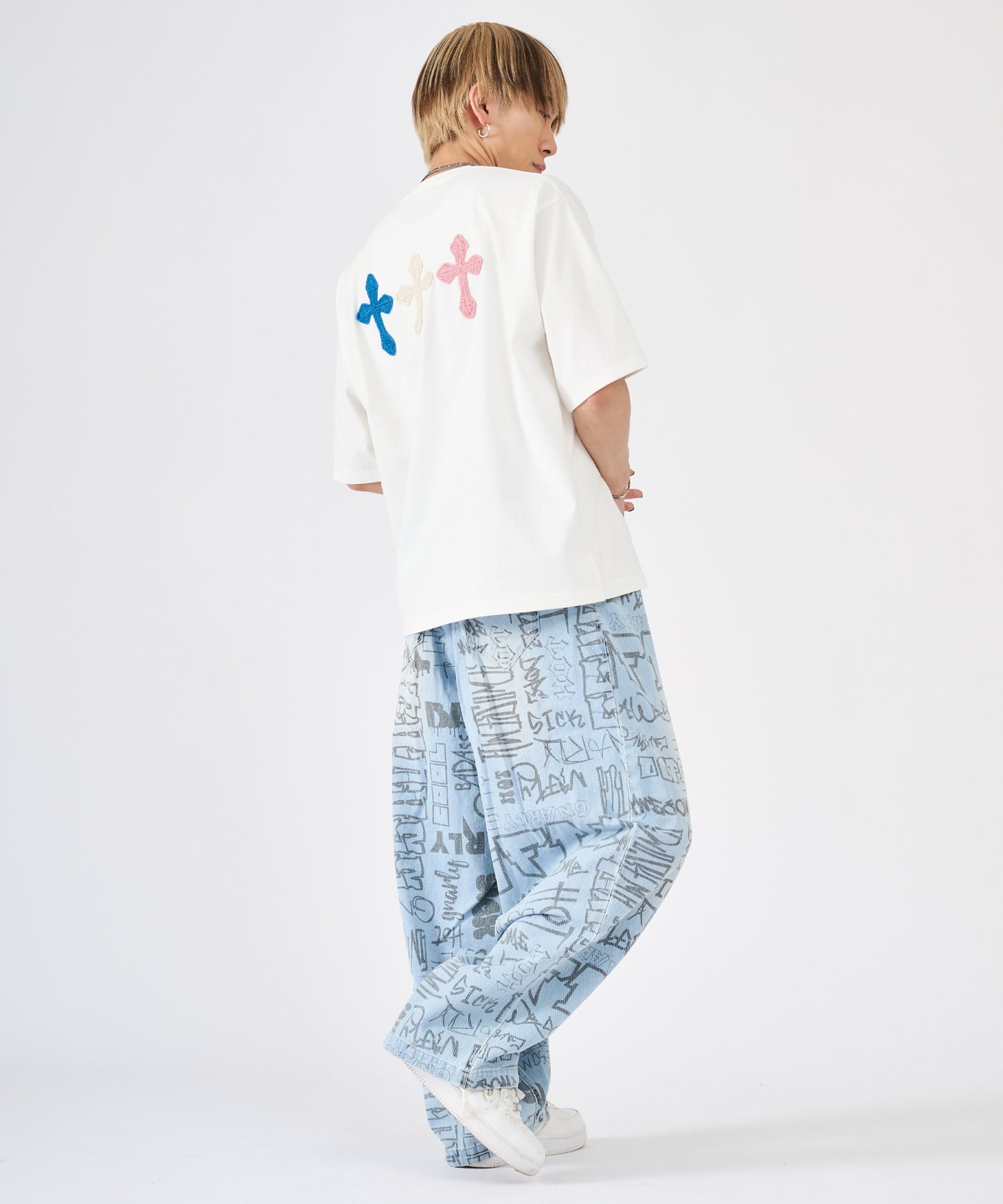 極太糸クロス刺繍半袖Tee