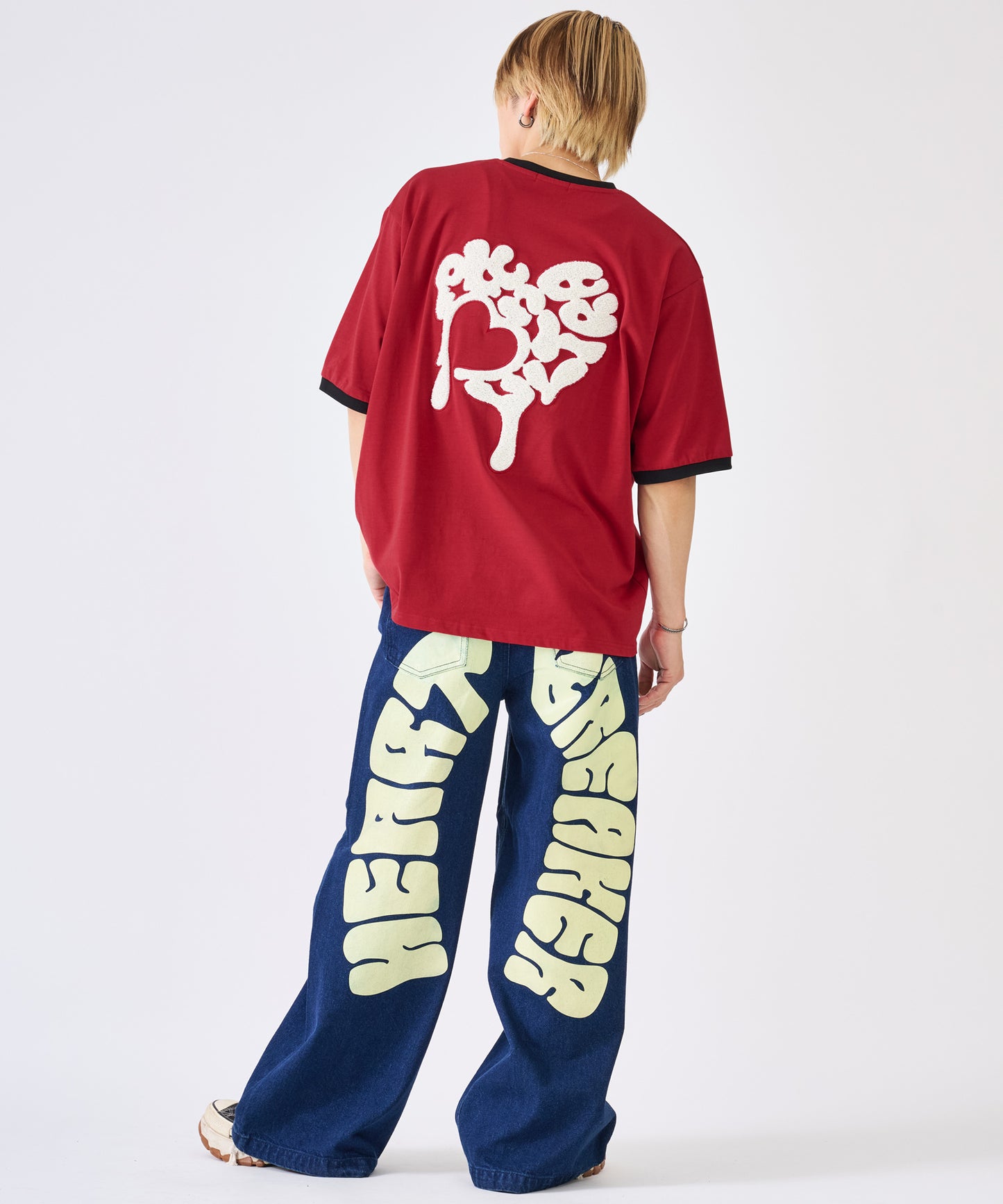 バックアーチロゴデニムパンツ