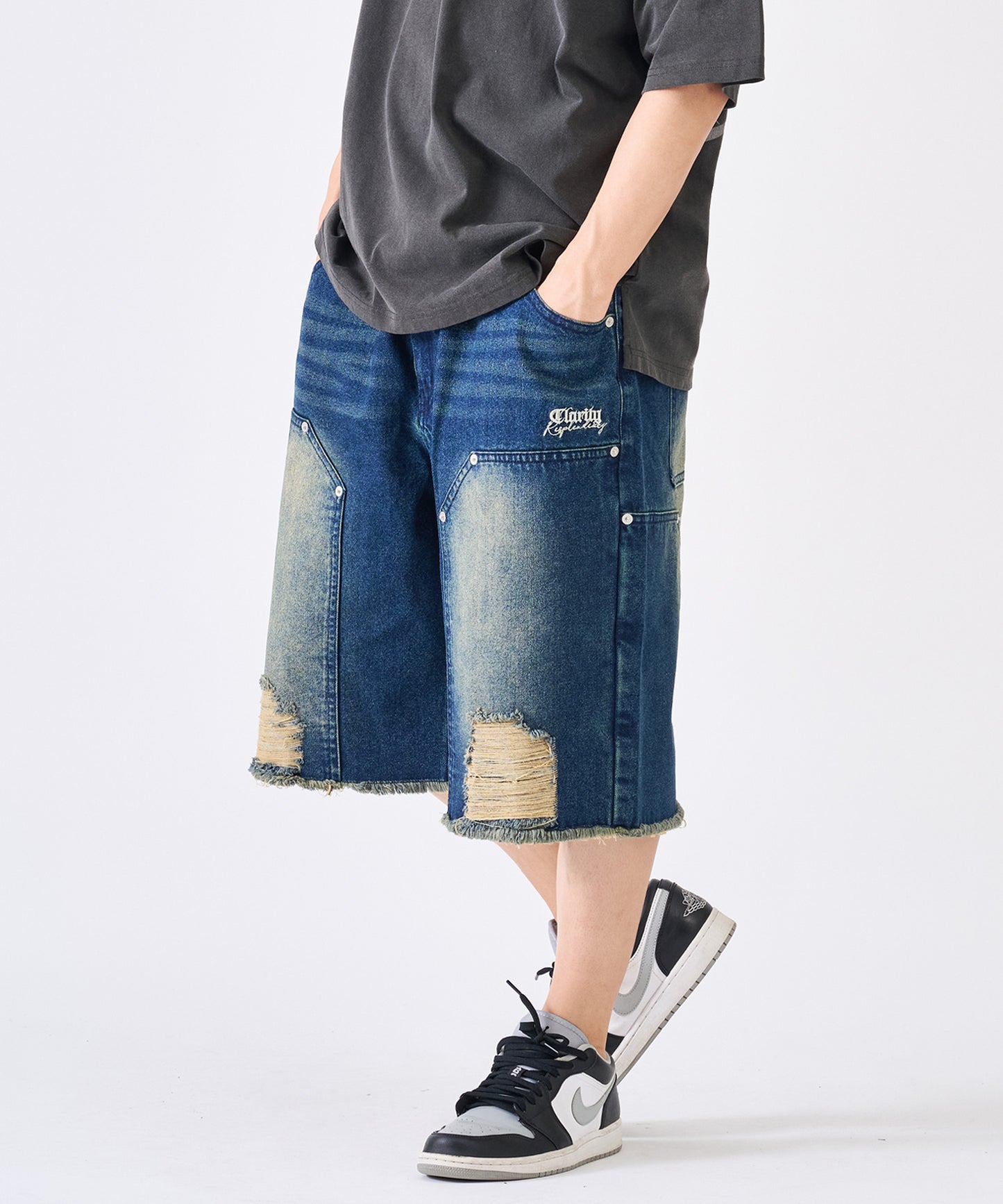 ダブルニーショートパンツ