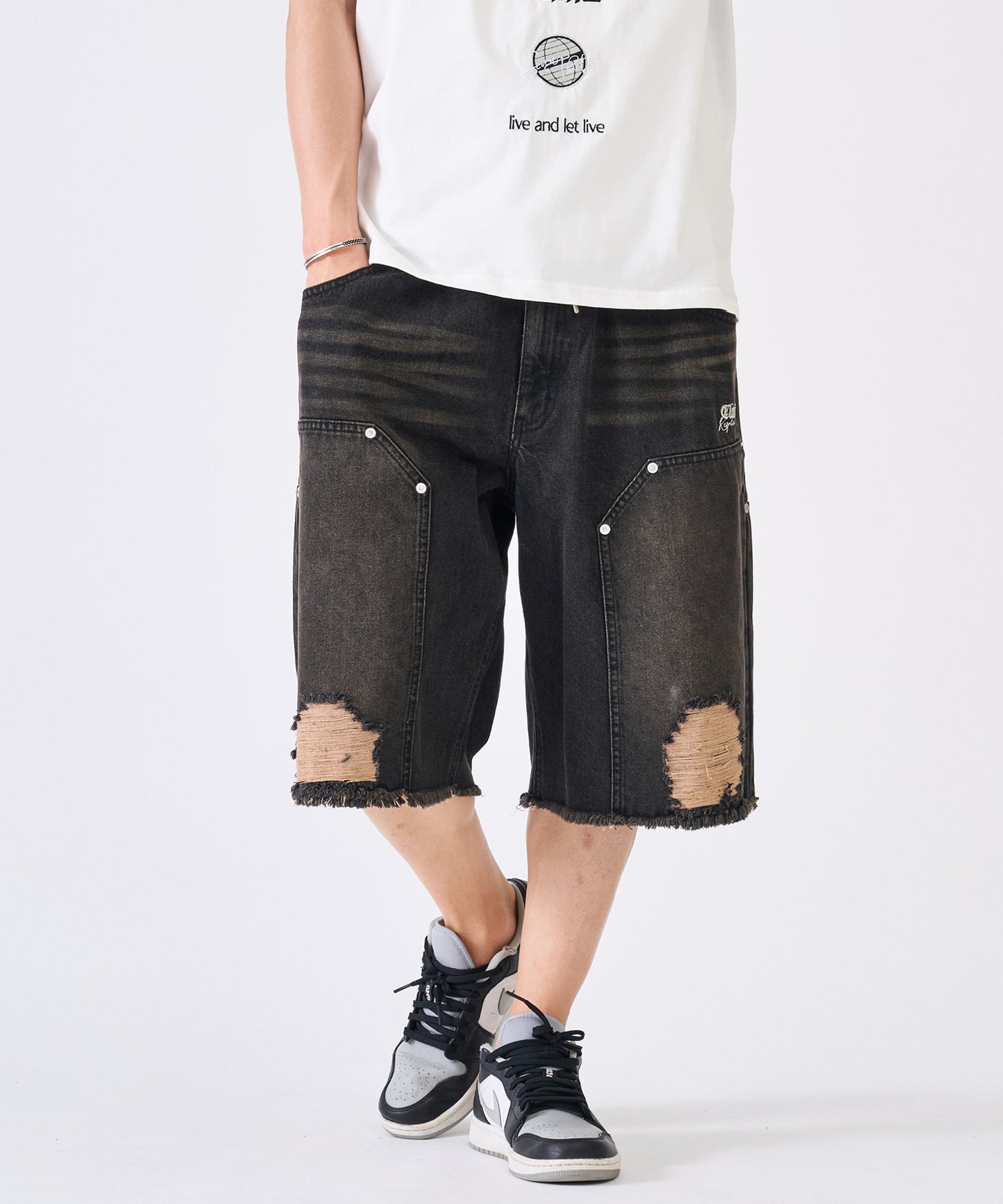 ダブルニーショートパンツ