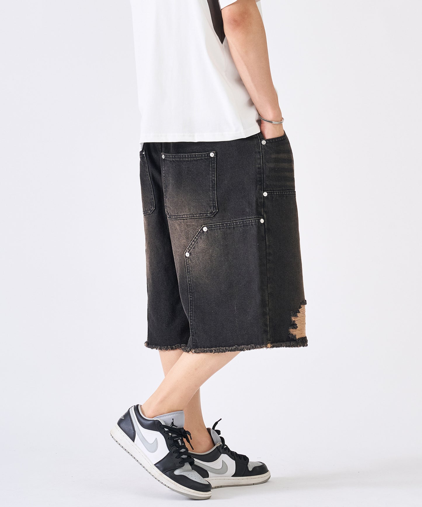 ダブルニーショートパンツ