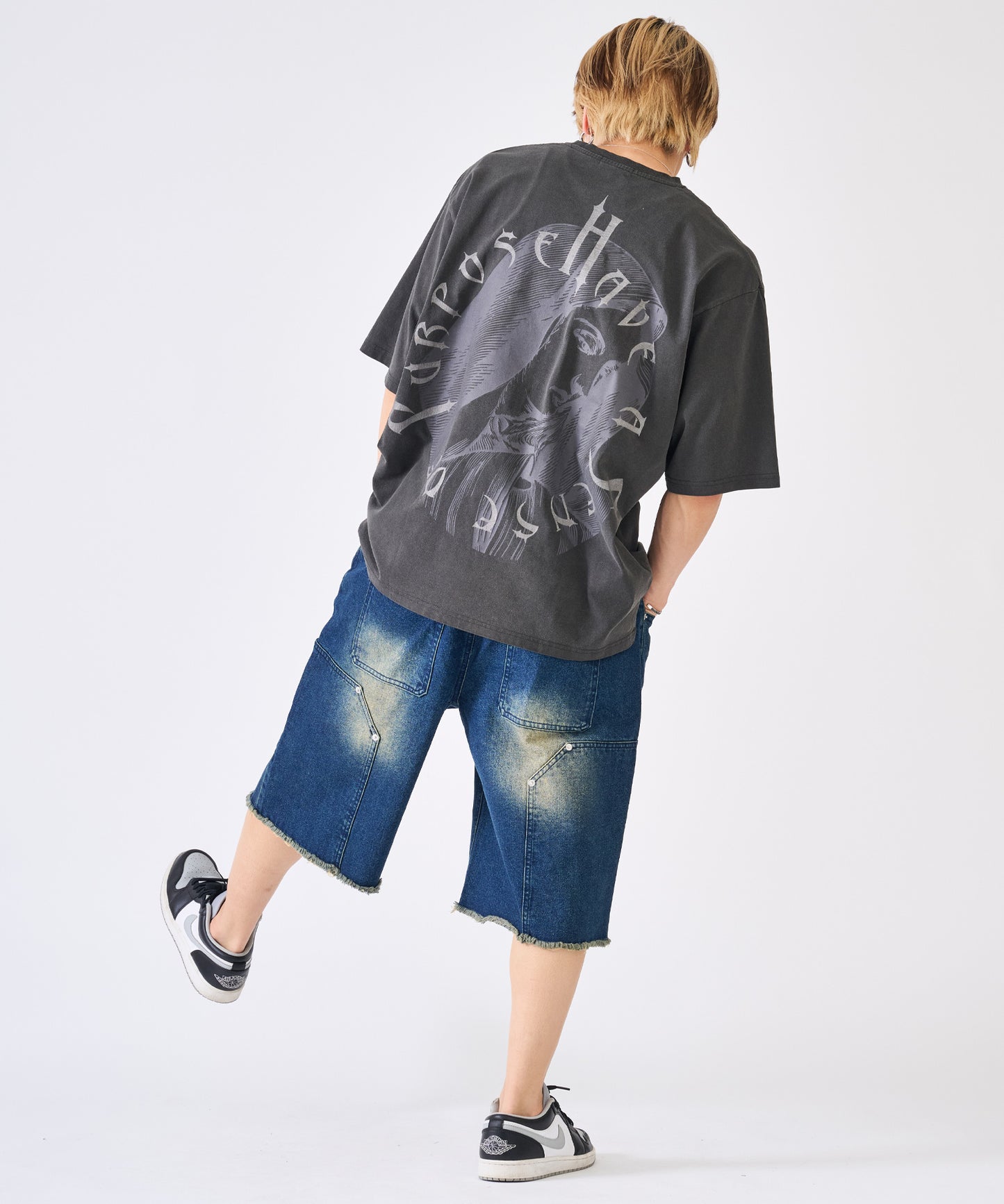 ダブルニーショートパンツ