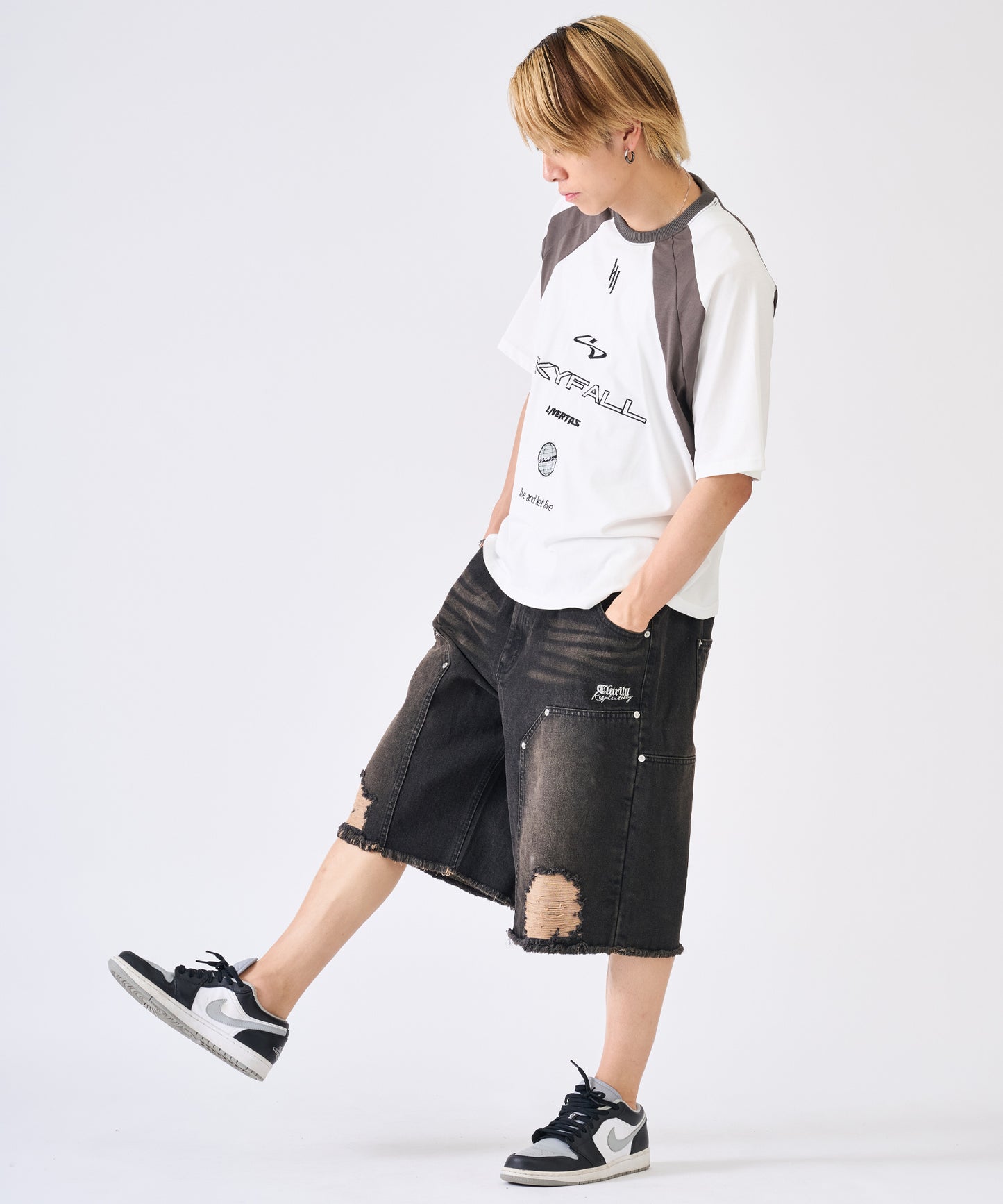 ダブルニーショートパンツ