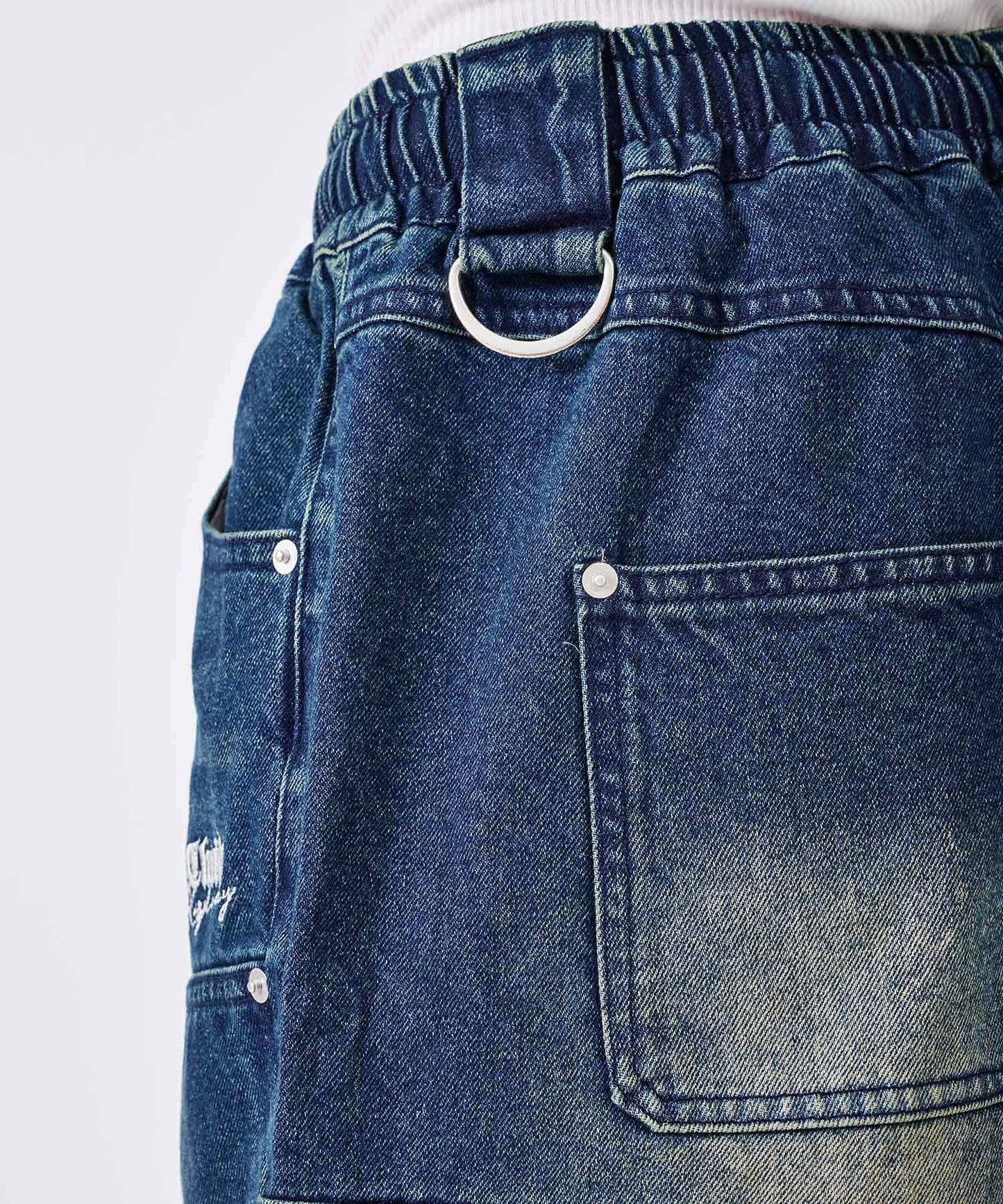 ダブルニーショートパンツ