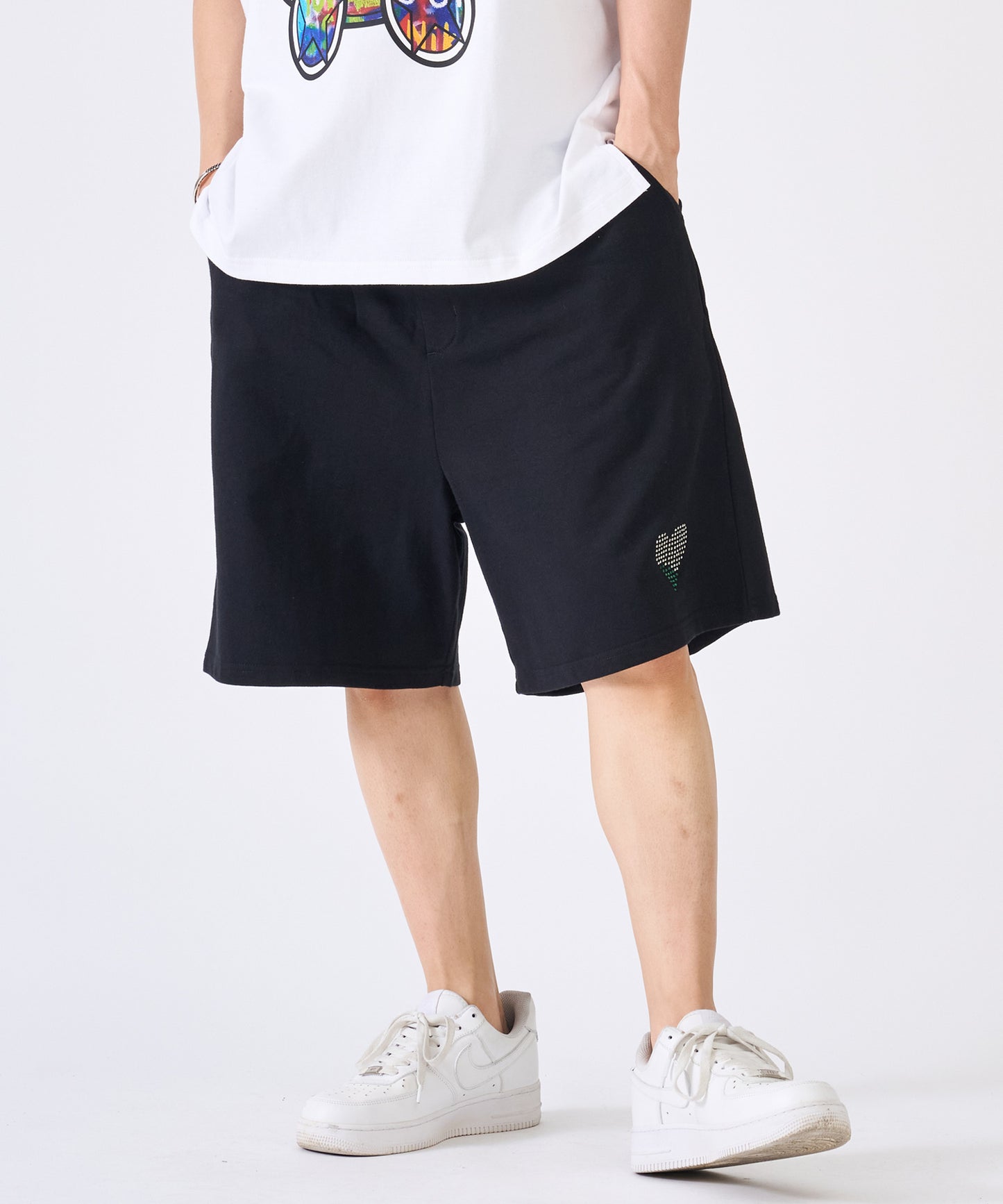 ハートラインストーンショートパンツ