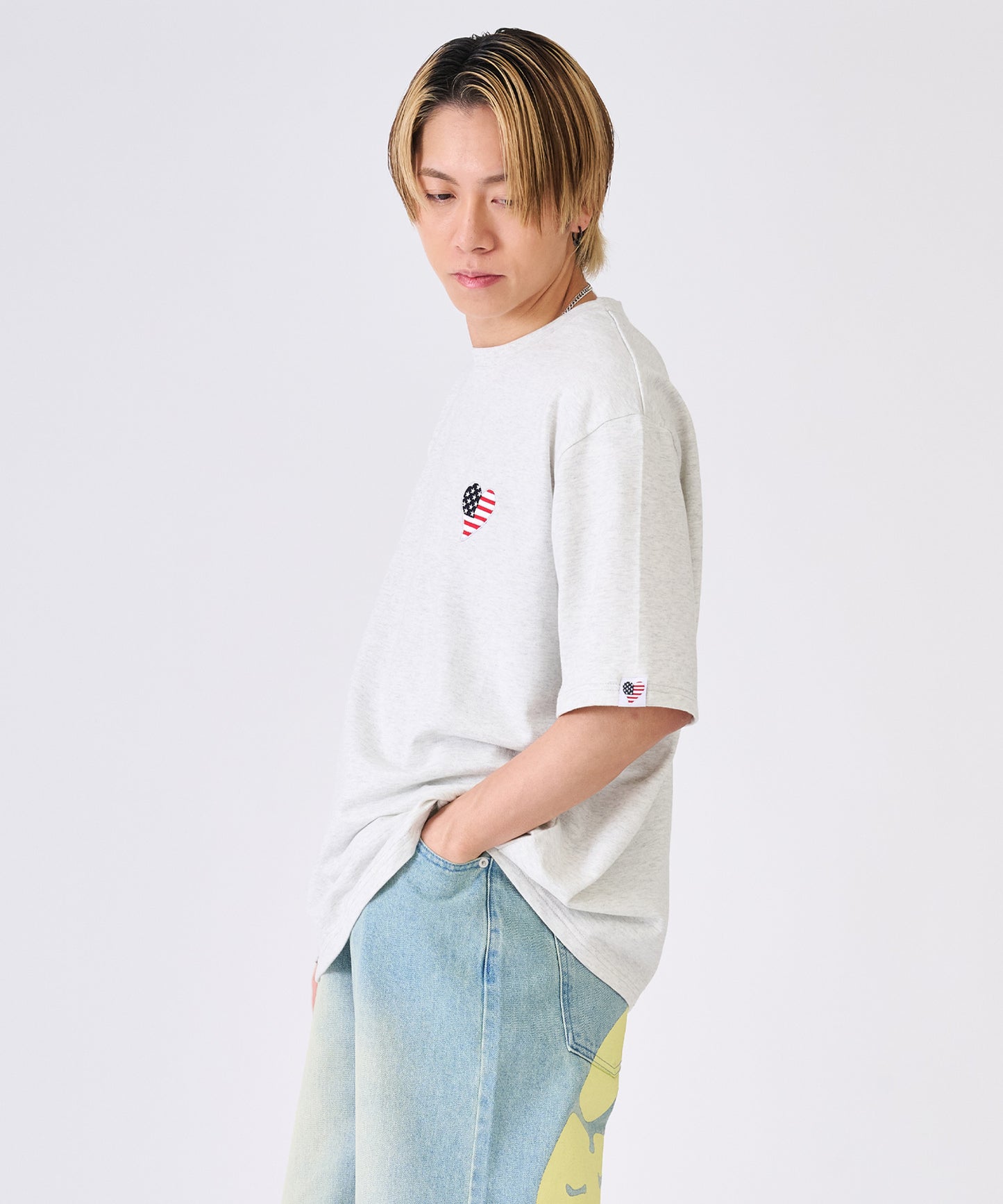 ハート刺繍Tシャツ