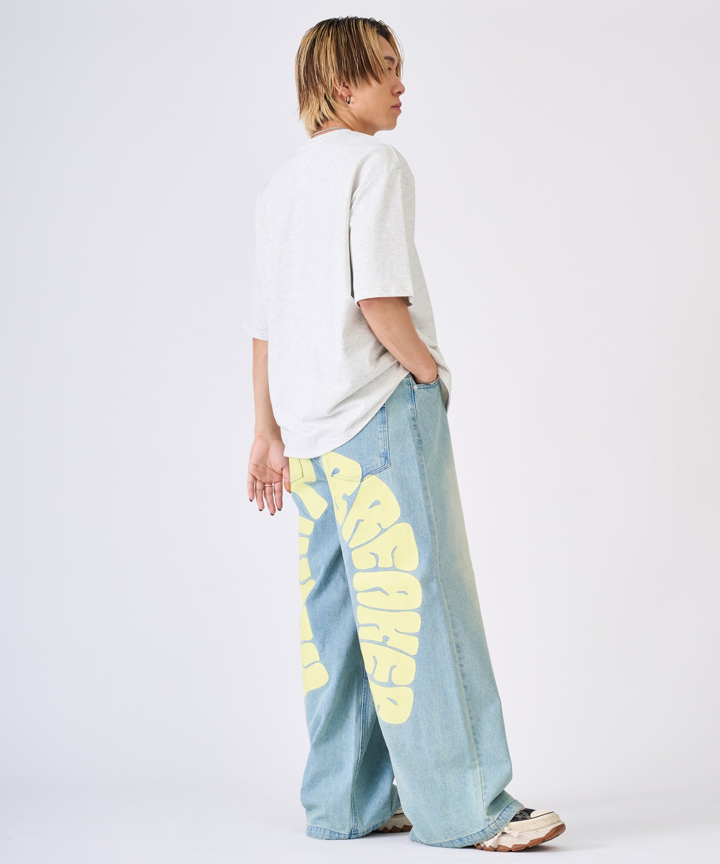 ハート刺繍Tシャツ