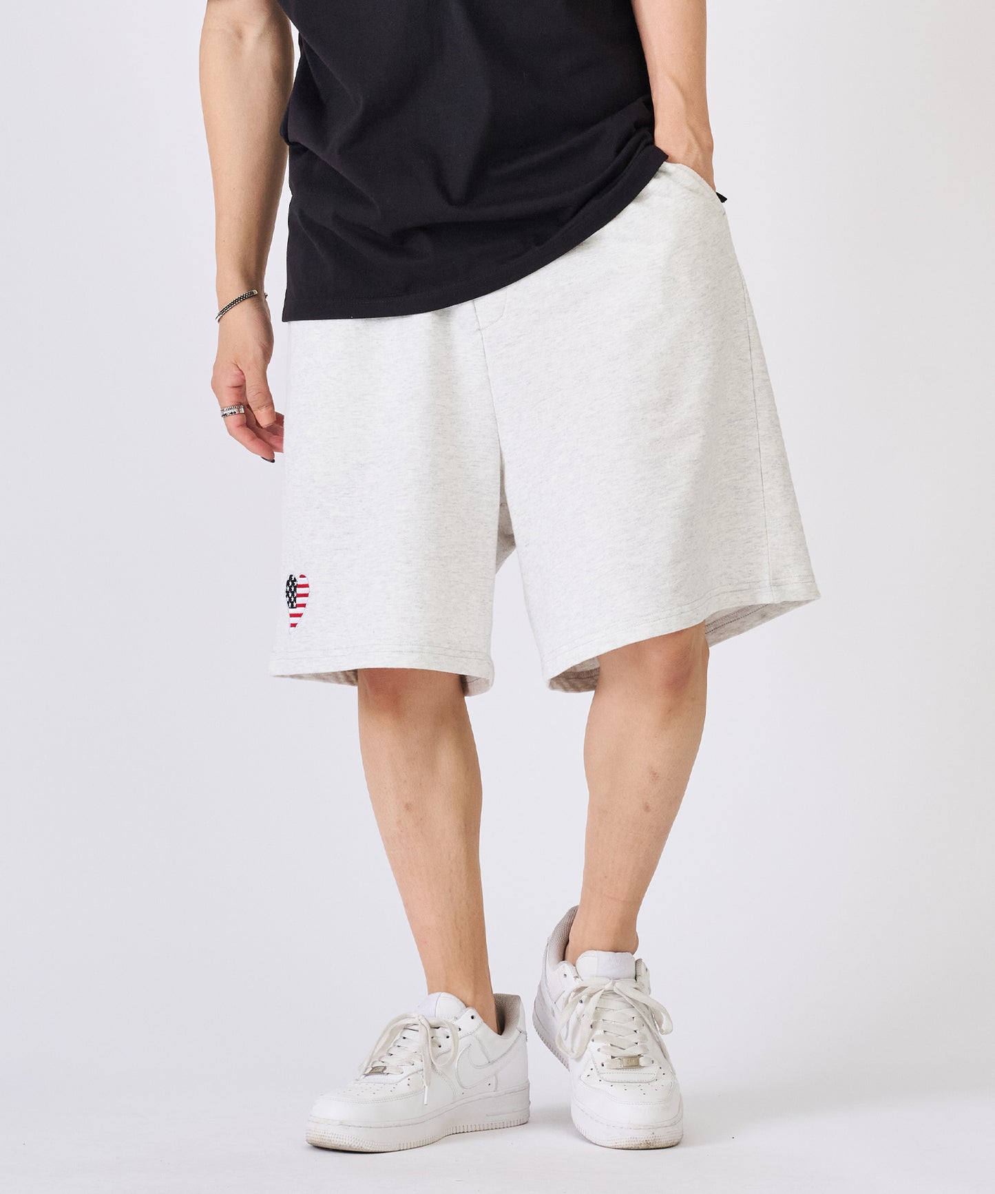 ハート刺繍ショートパンツ