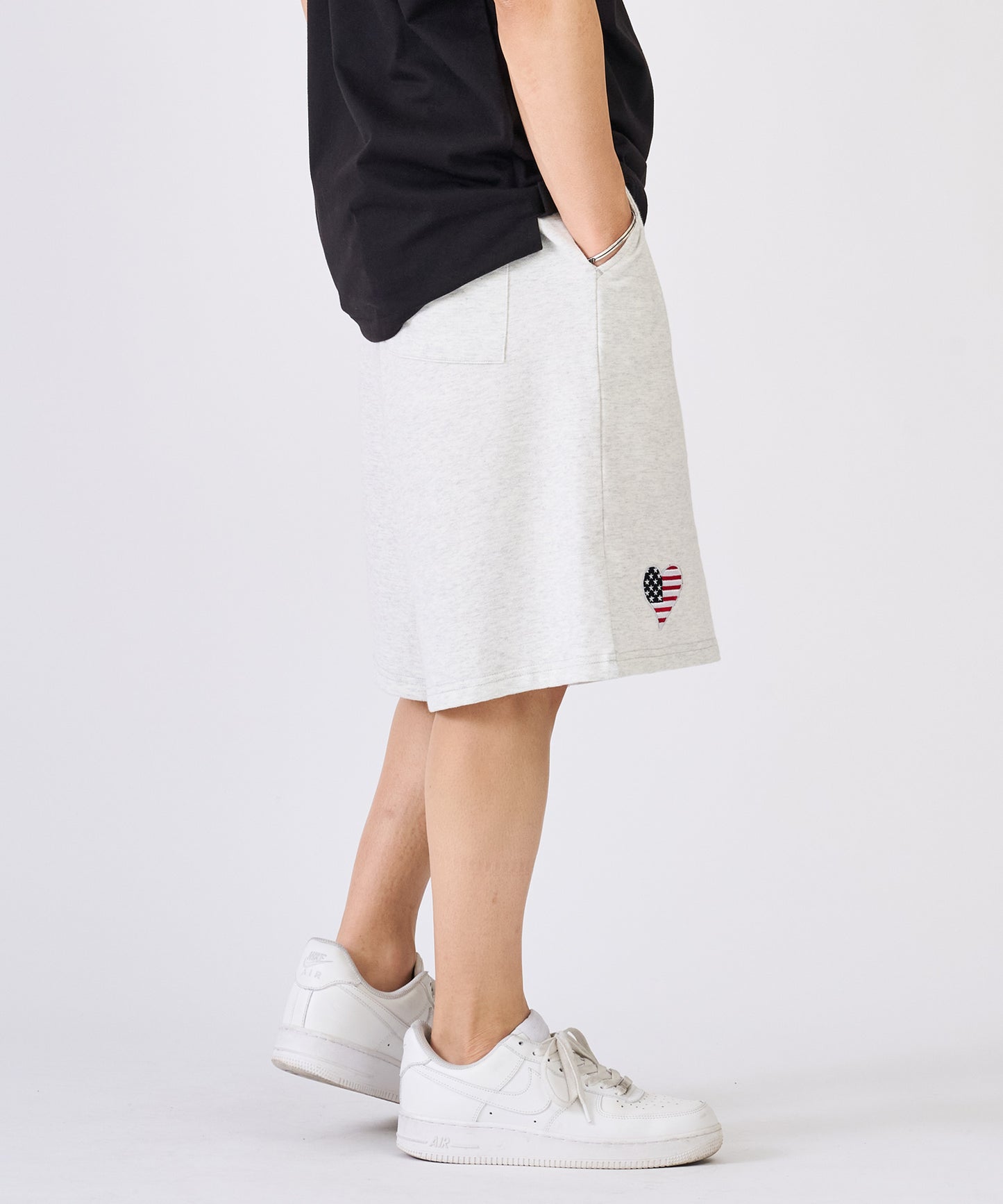 ハート刺繍ショートパンツ