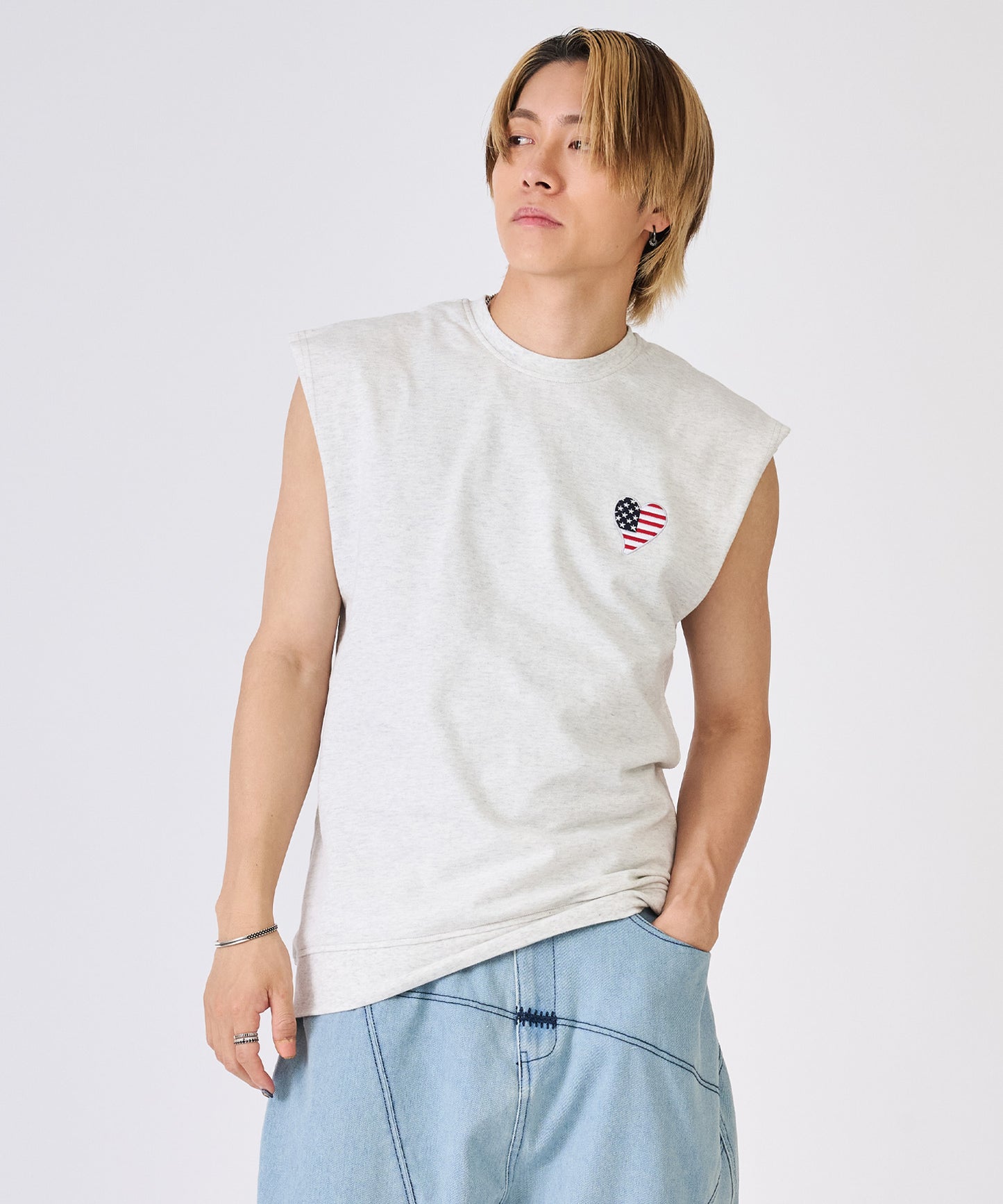 ハート刺繍ノースリーブ