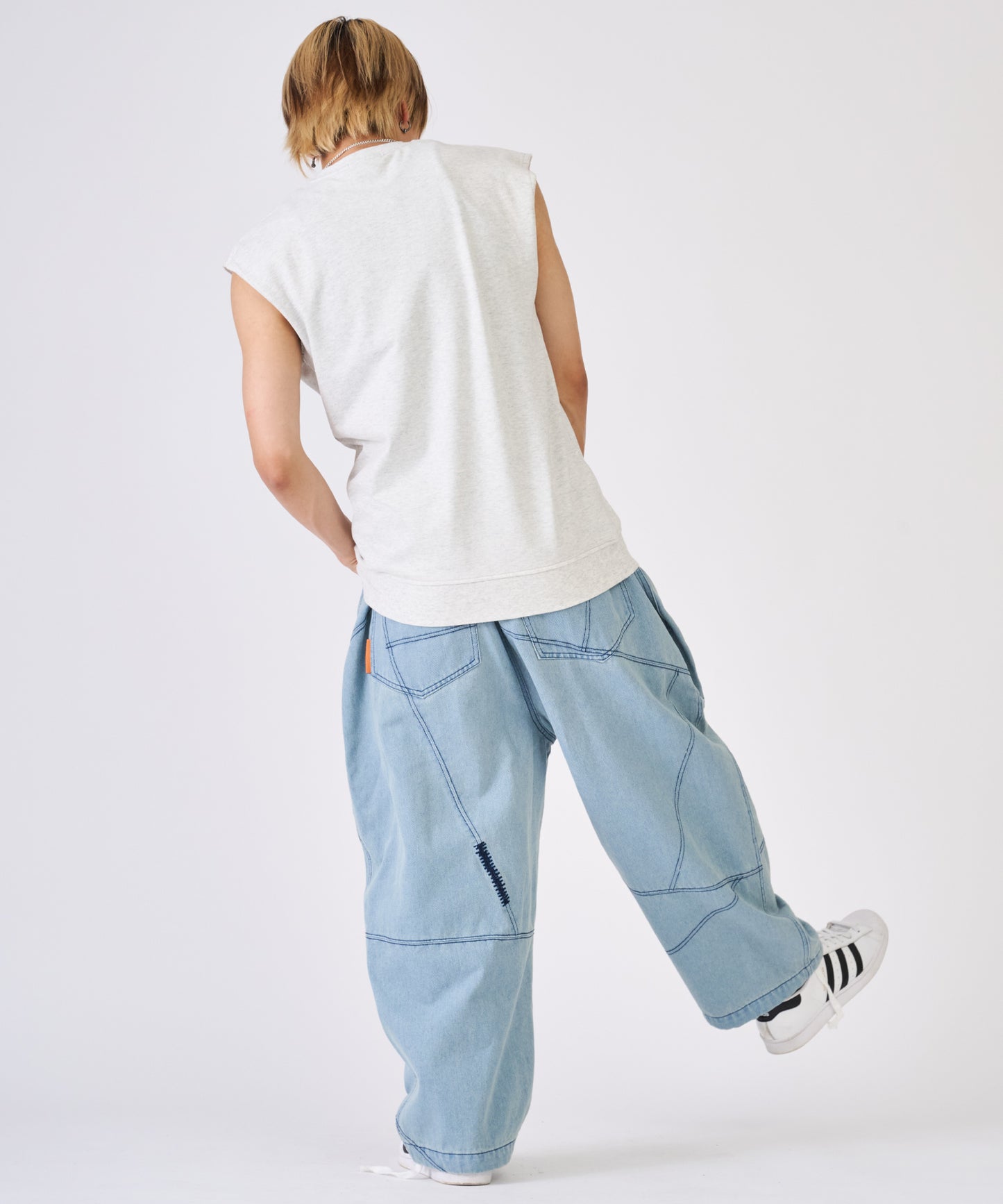 ハート刺繍ノースリーブ