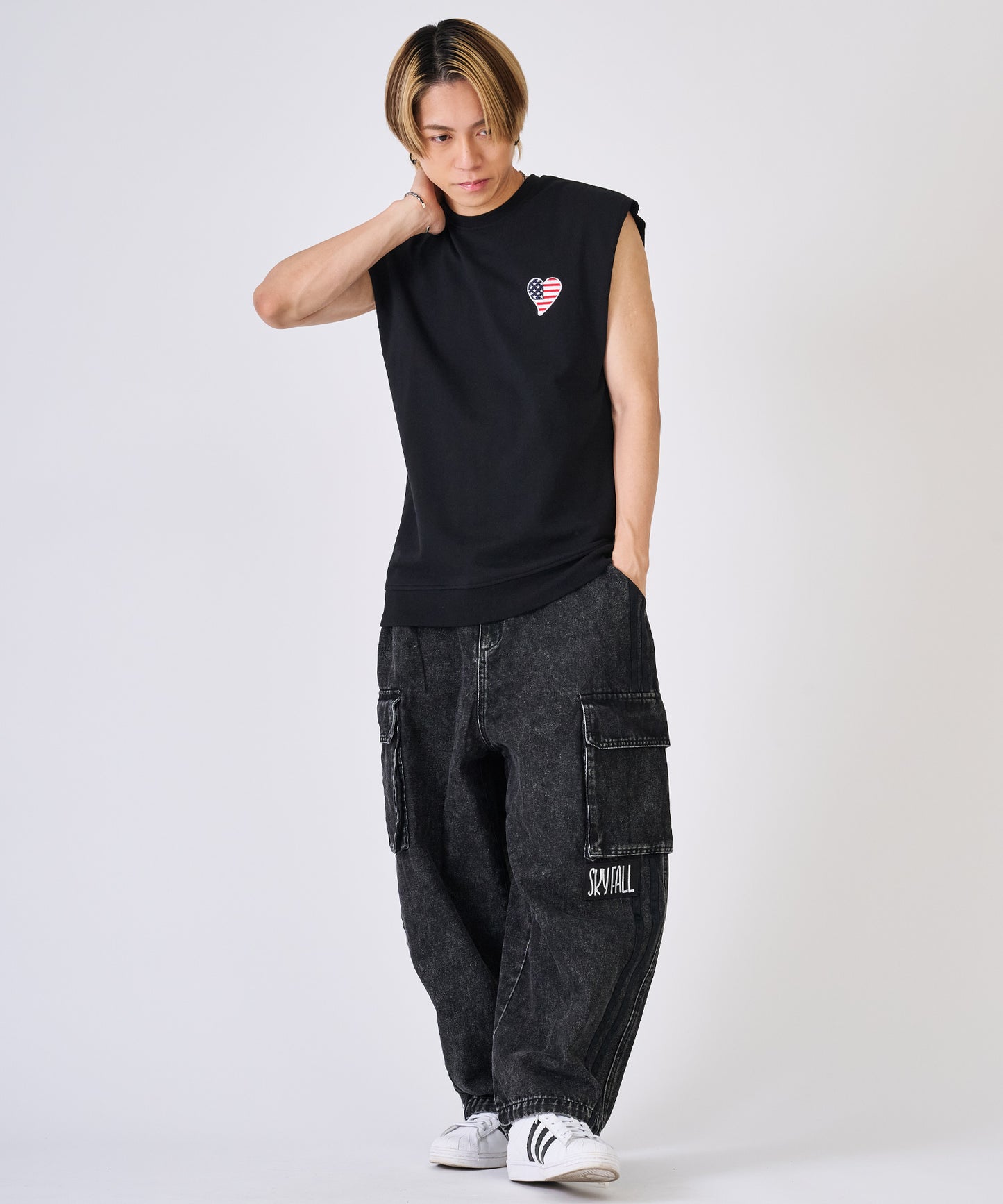 ハート刺繍ノースリーブ