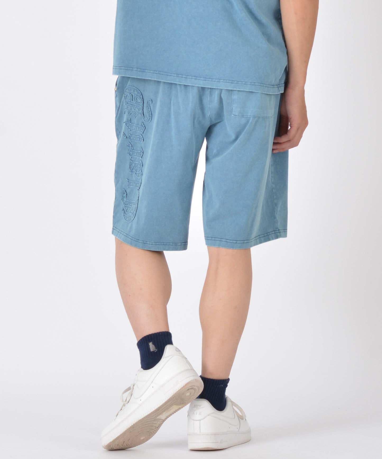 アップリケ刺繍ショートパンツ