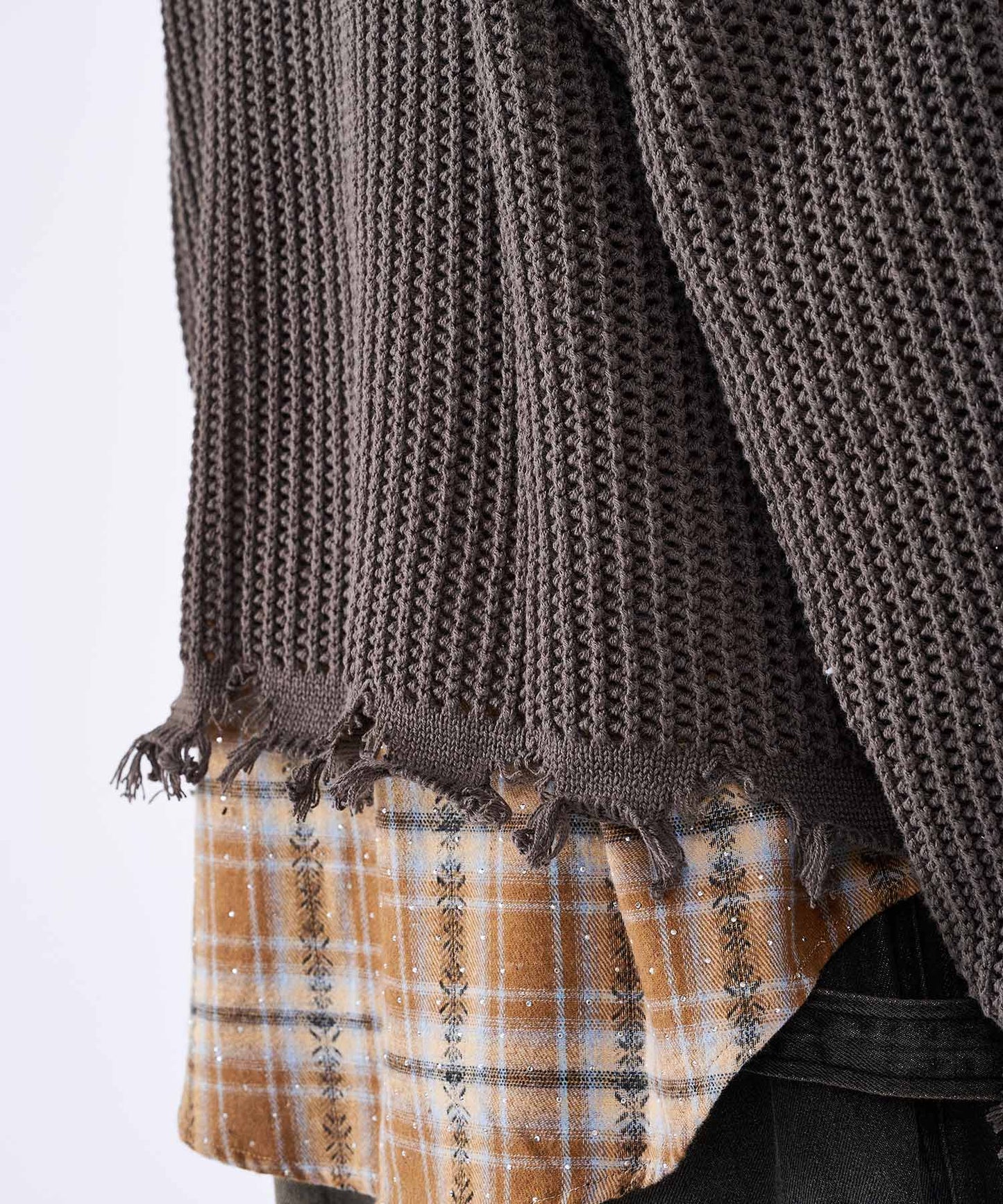 透かし編みグランジニット