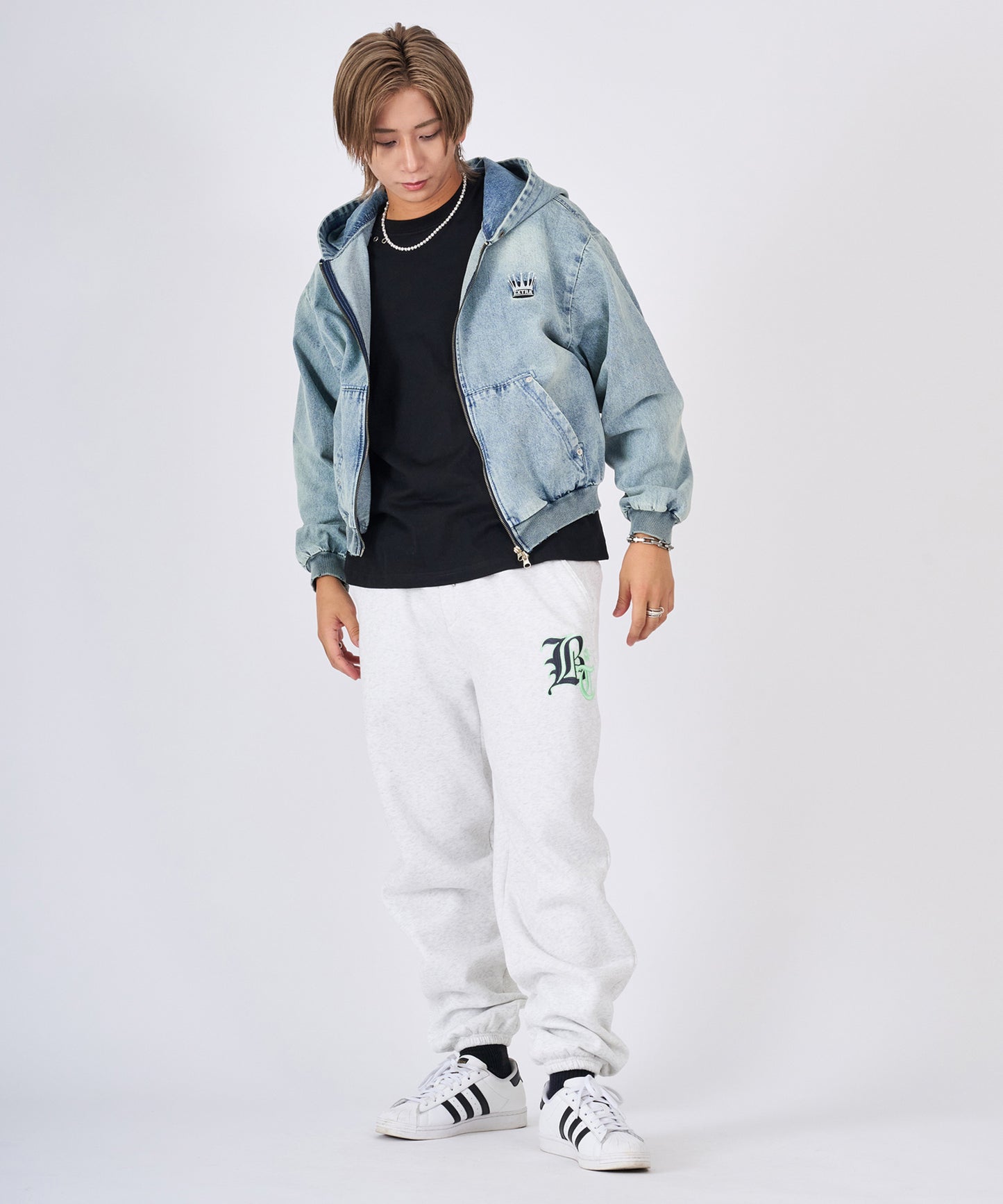 ロゴ刺繍スウェットパンツ