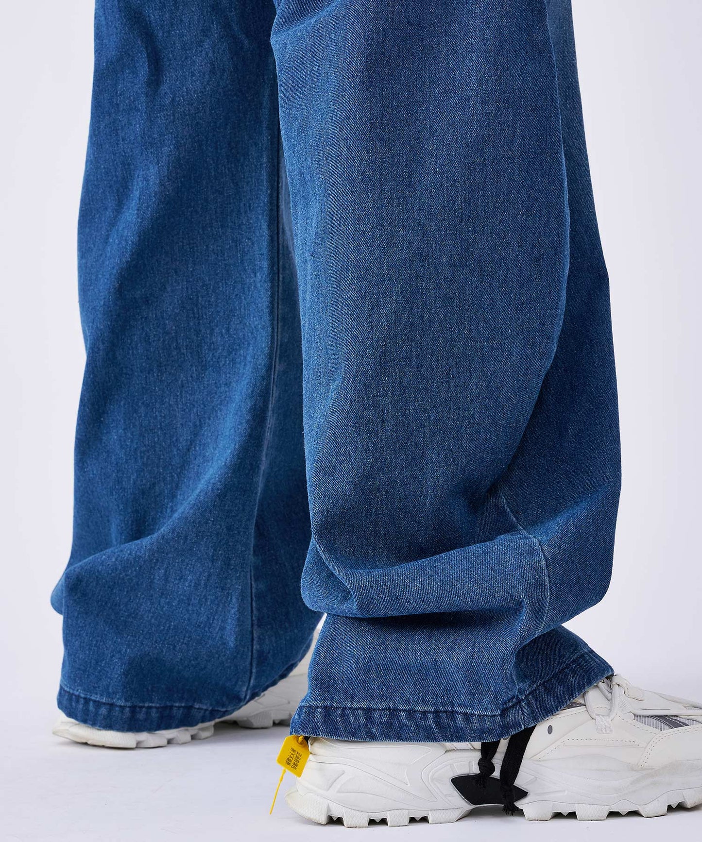 フェザーロゴパンツ