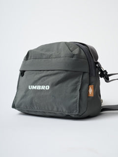 【日本未発売商品】UMBRO Korea 餃子ミニクロスボディーバッグ
