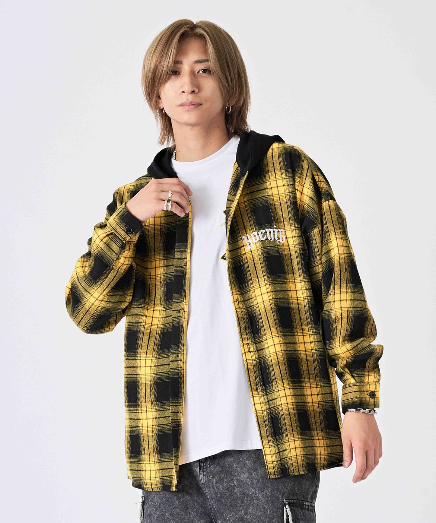 フード付き　チェックシャツ
