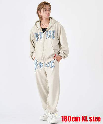 カットスエード　サガラ刺繍セットアップ