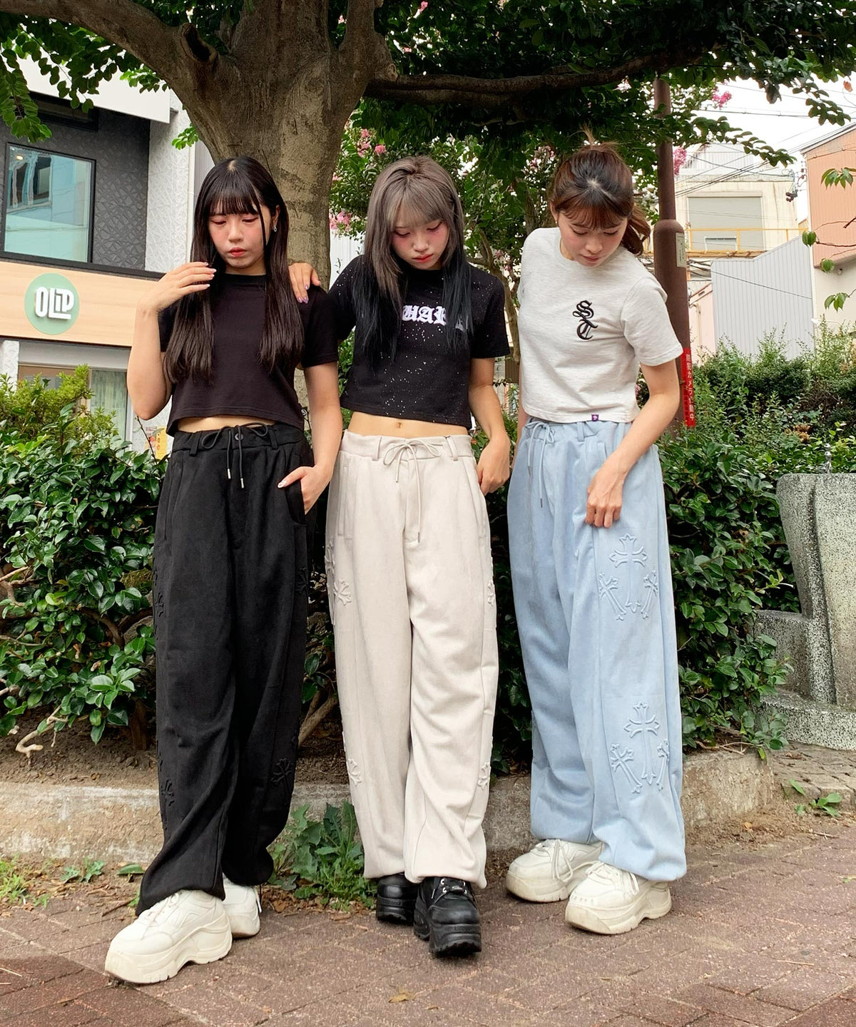 スエードエンボスワイドパンツ