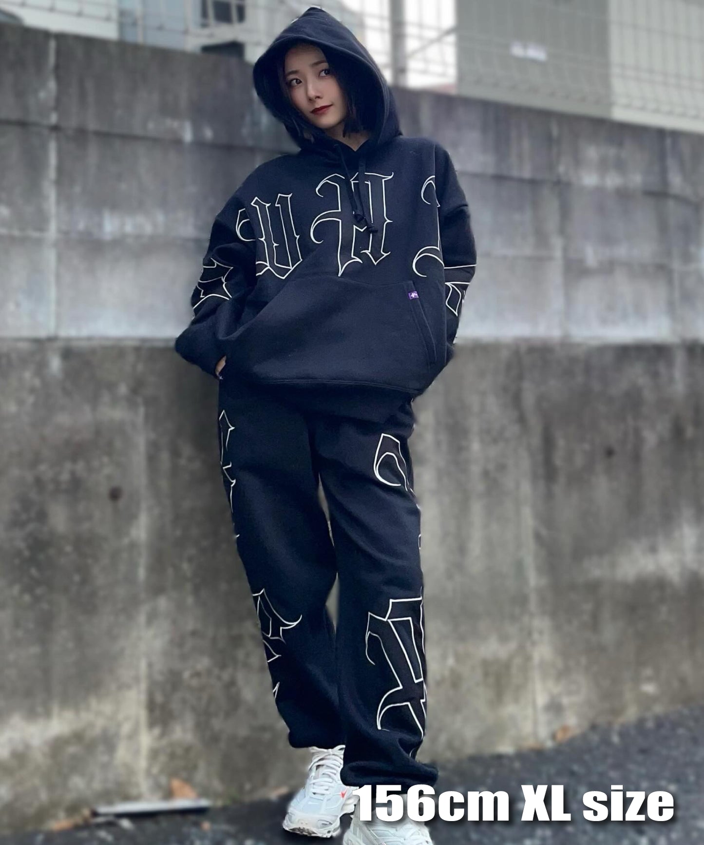 ビッグロゴ刺繍セットアップ