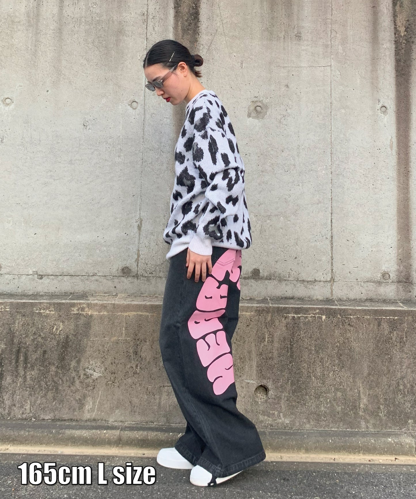 バックアーチロゴデニムパンツ