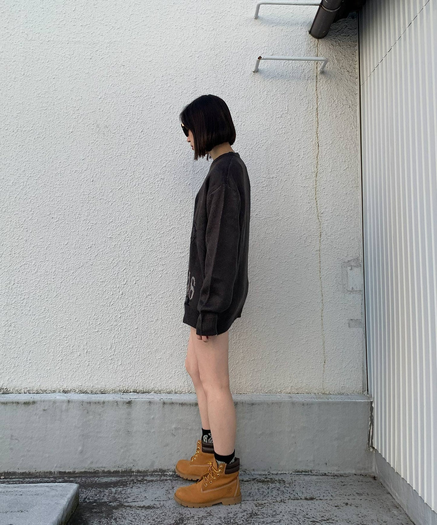 フェイスデザインクルーネックニット