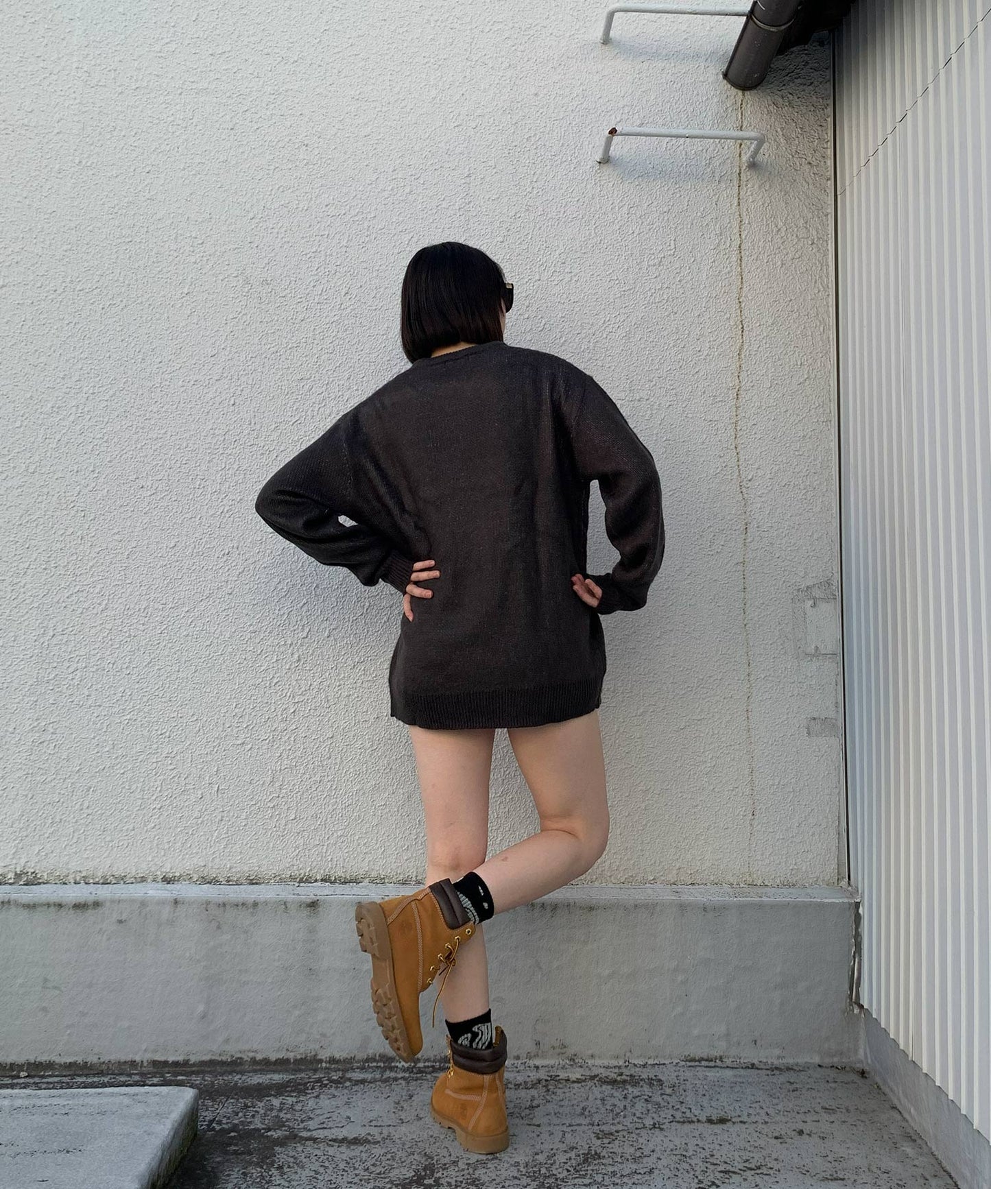 フェイスデザインクルーネックニット