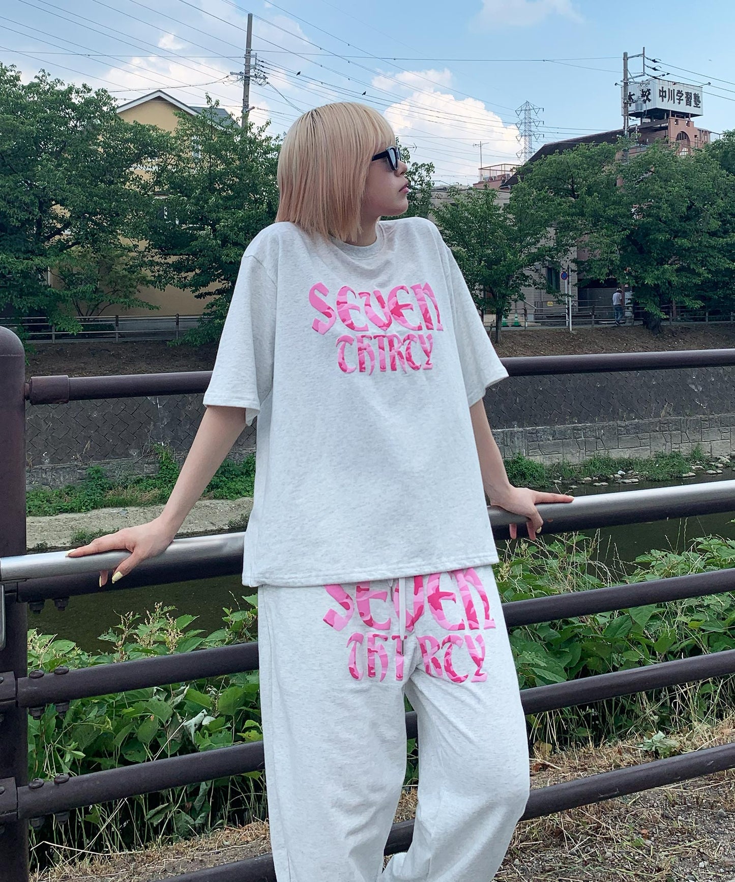 カモフラ発泡プリントセットアップ