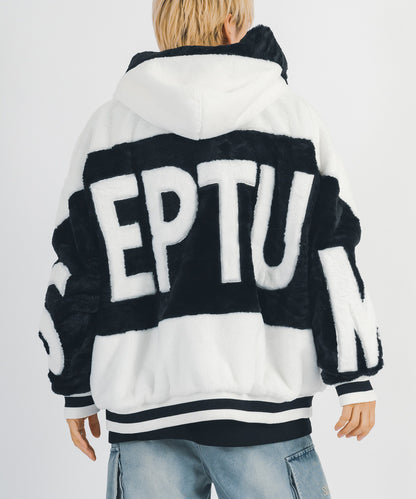 ビッグロゴフードブルゾン